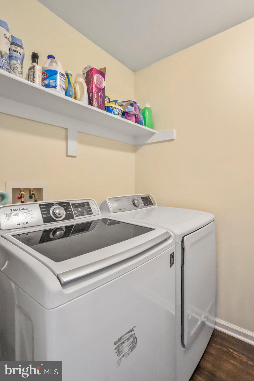 GREEN MEADOWS - Residential