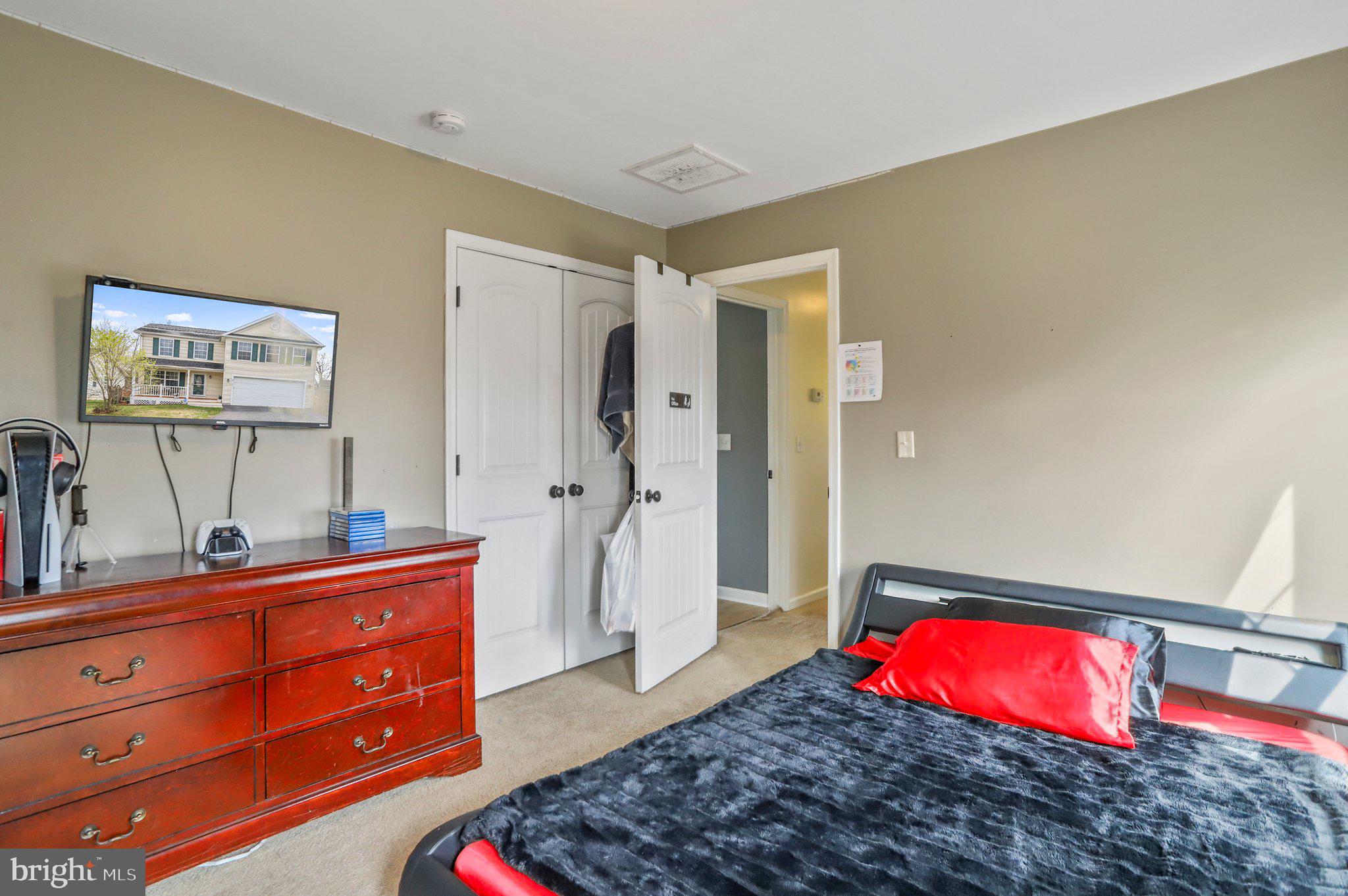 GREEN MEADOWS - Residential