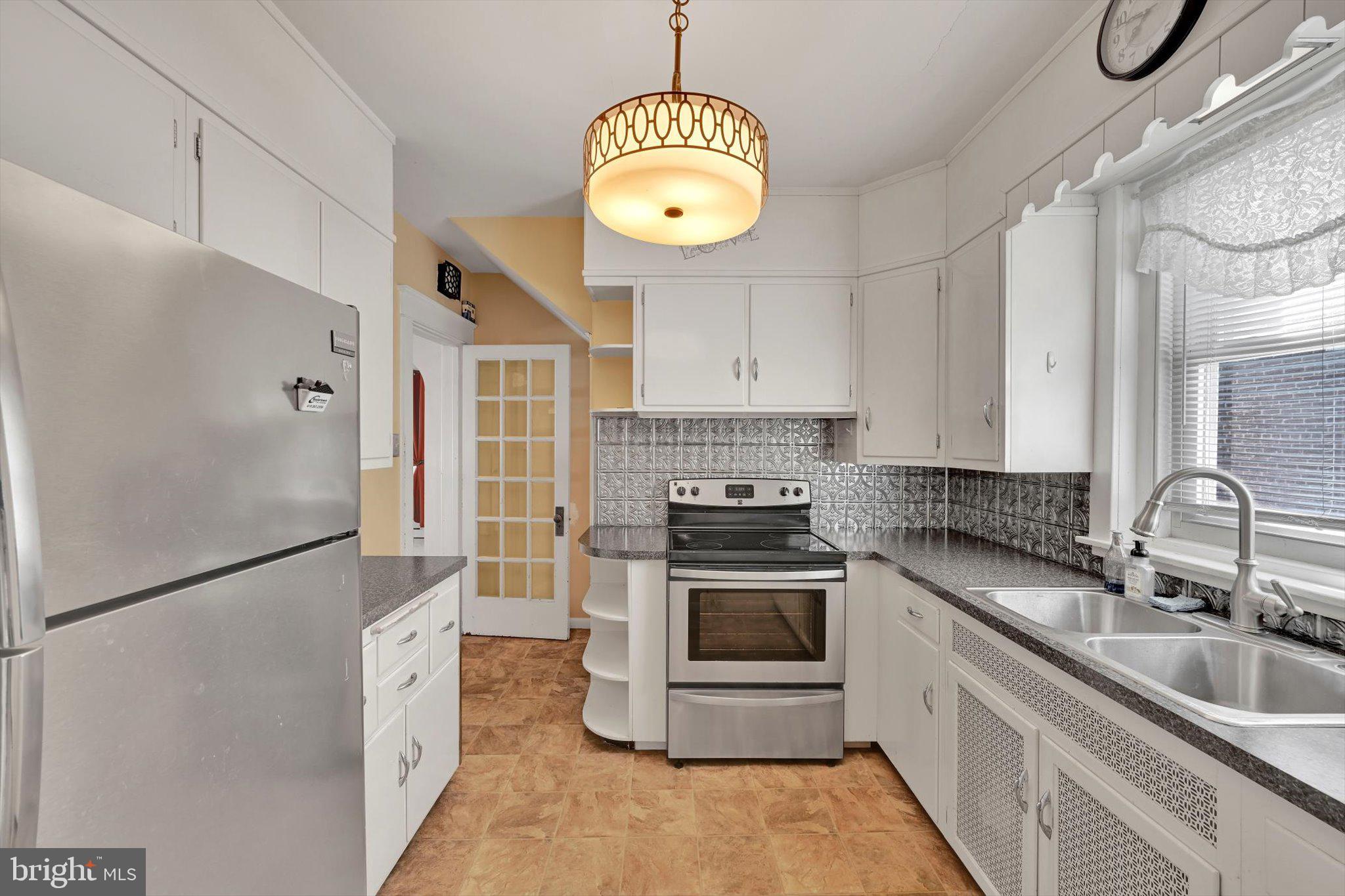 LEESPORT GARDENS - Residential