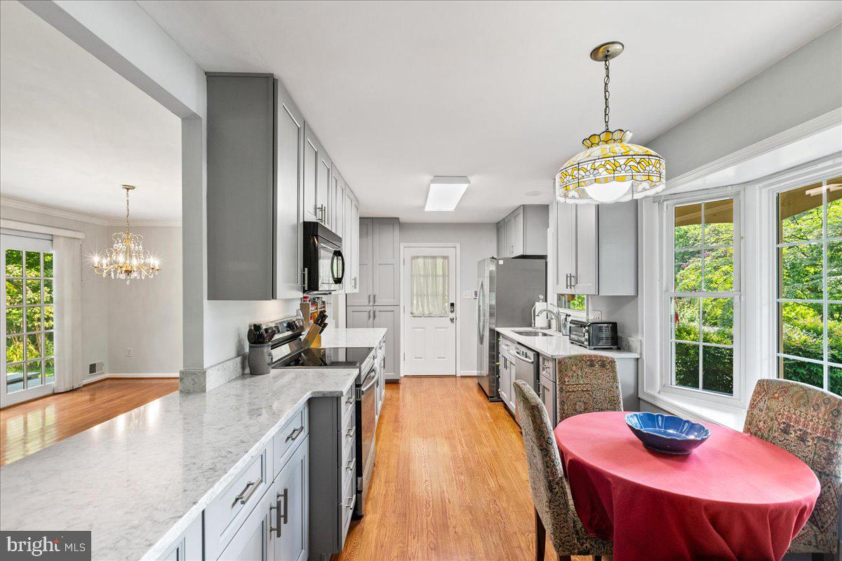 7128 DEVONSHIRE ROAD