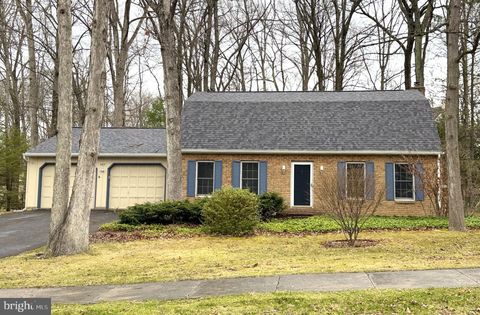 Homes For Sale - 207 Canterbury Drive<br/> Centre County, STATE COLLEGE, PA 16803