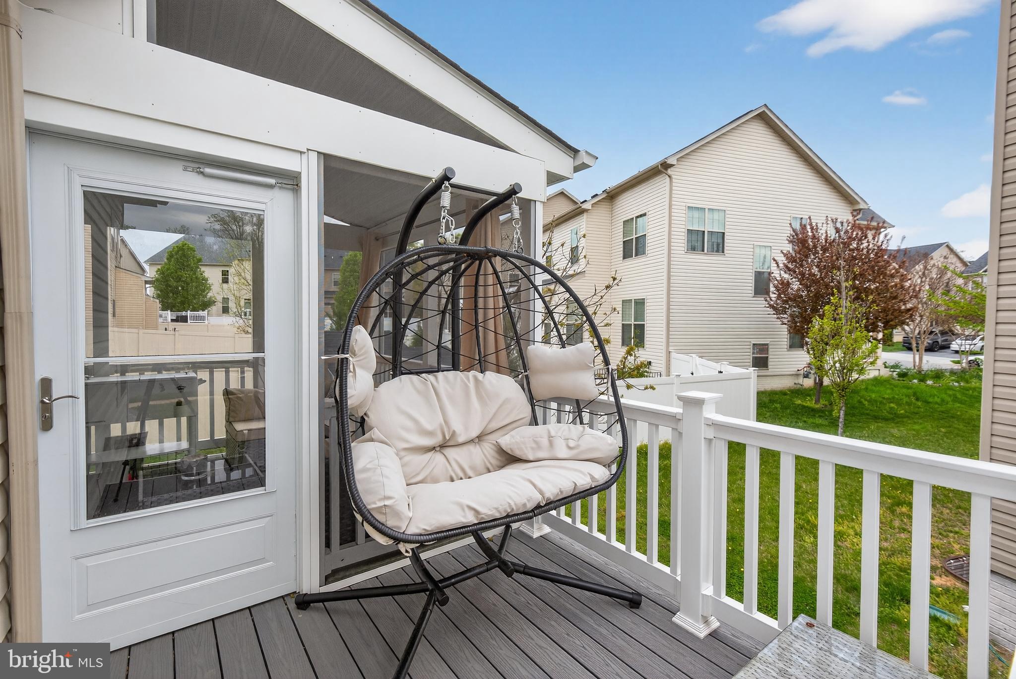 WOODMORE TOWNE CENTRE - Residential