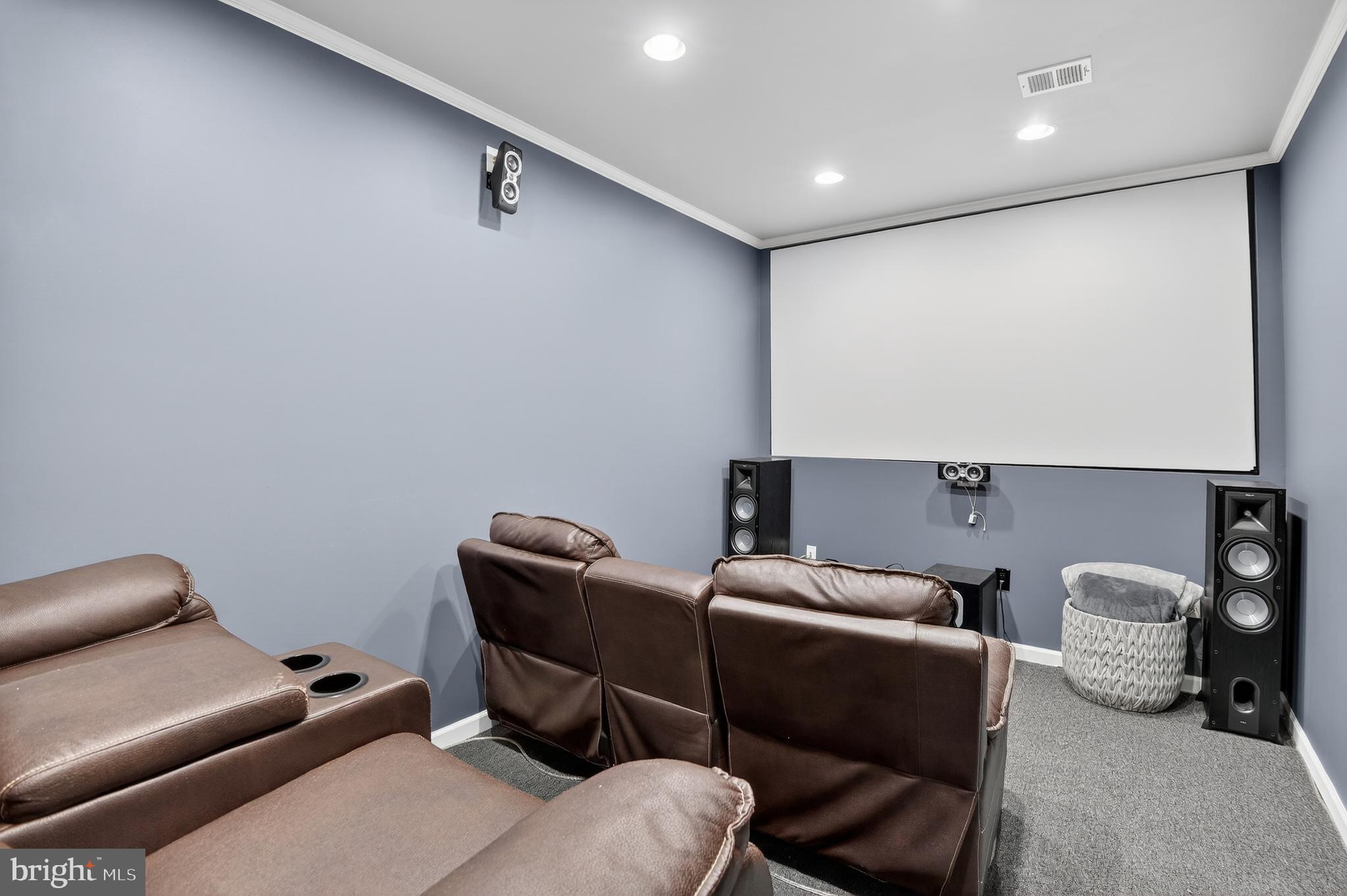 WOODMORE TOWNE CENTRE - Residential