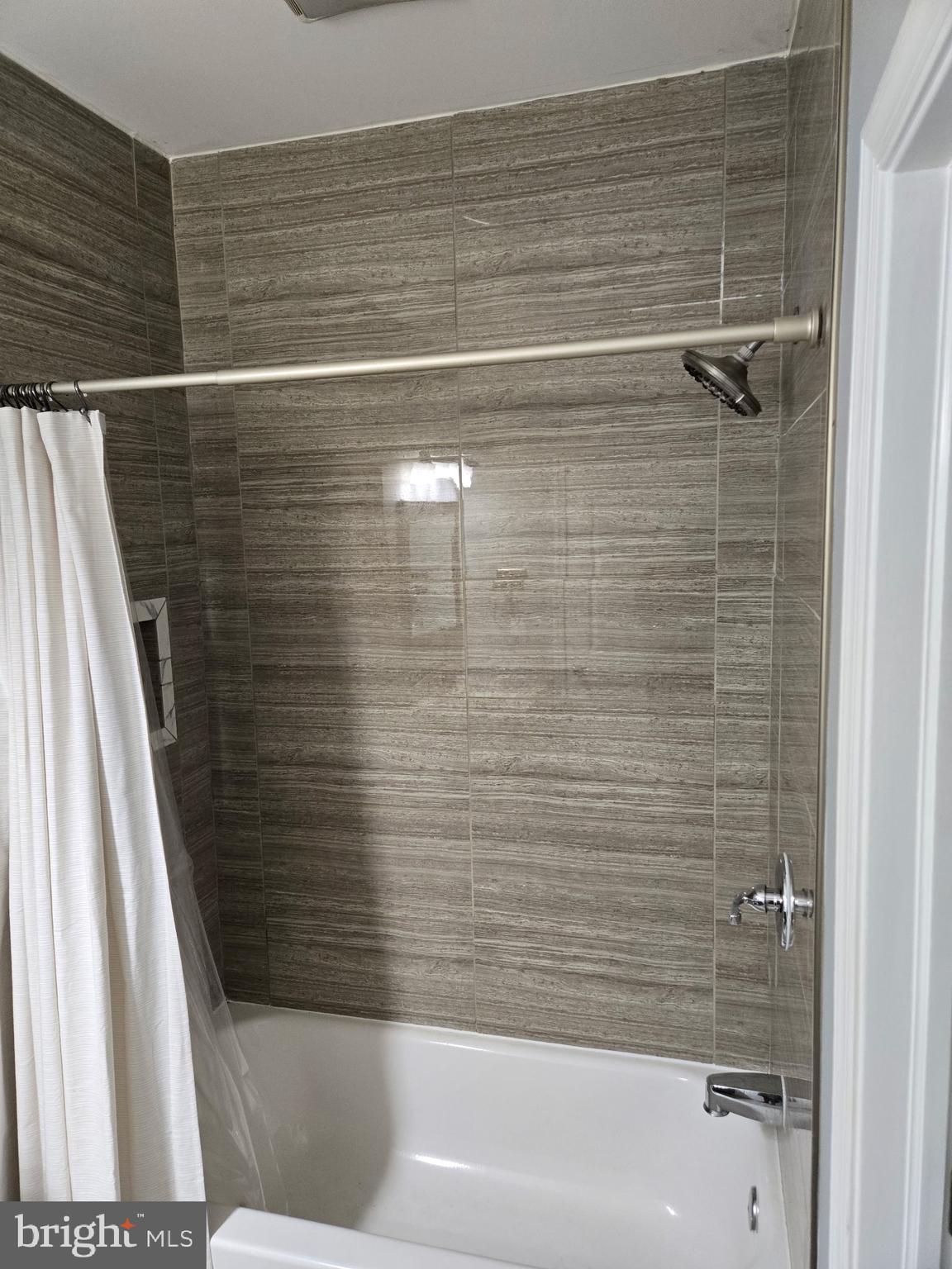 WOODMORE TOWNE CENTRE - Residential