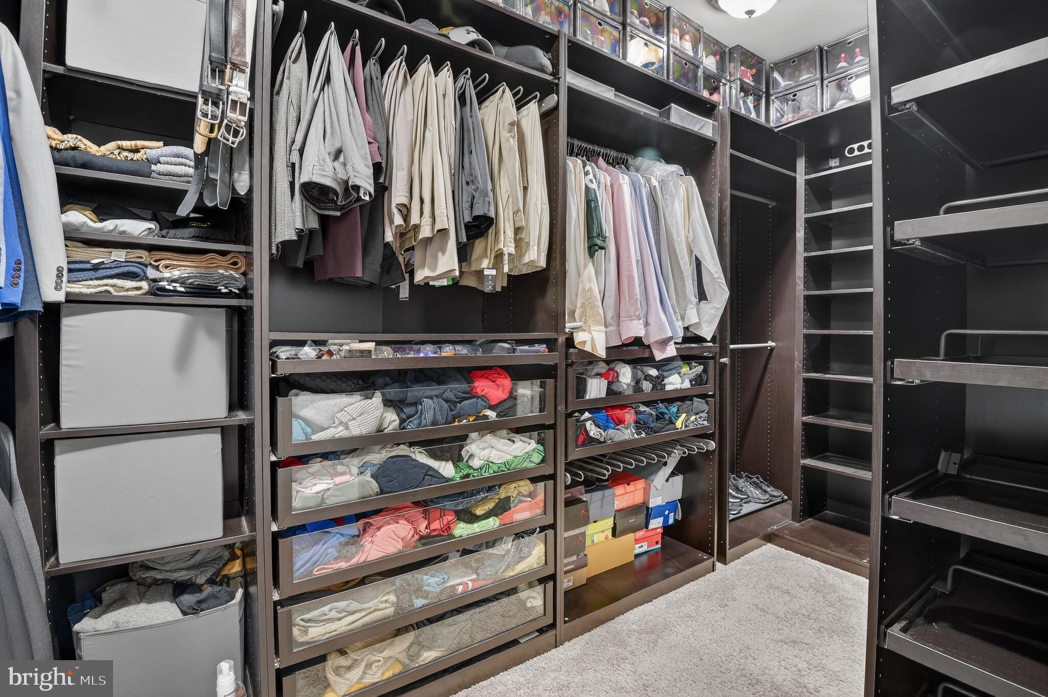 WOODMORE TOWNE CENTRE - Residential