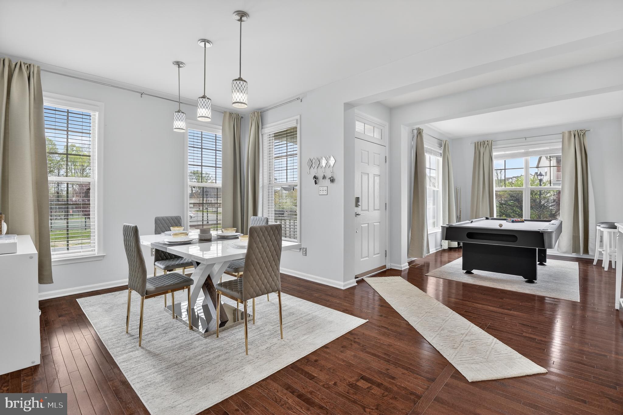 WOODMORE TOWNE CENTRE - Residential