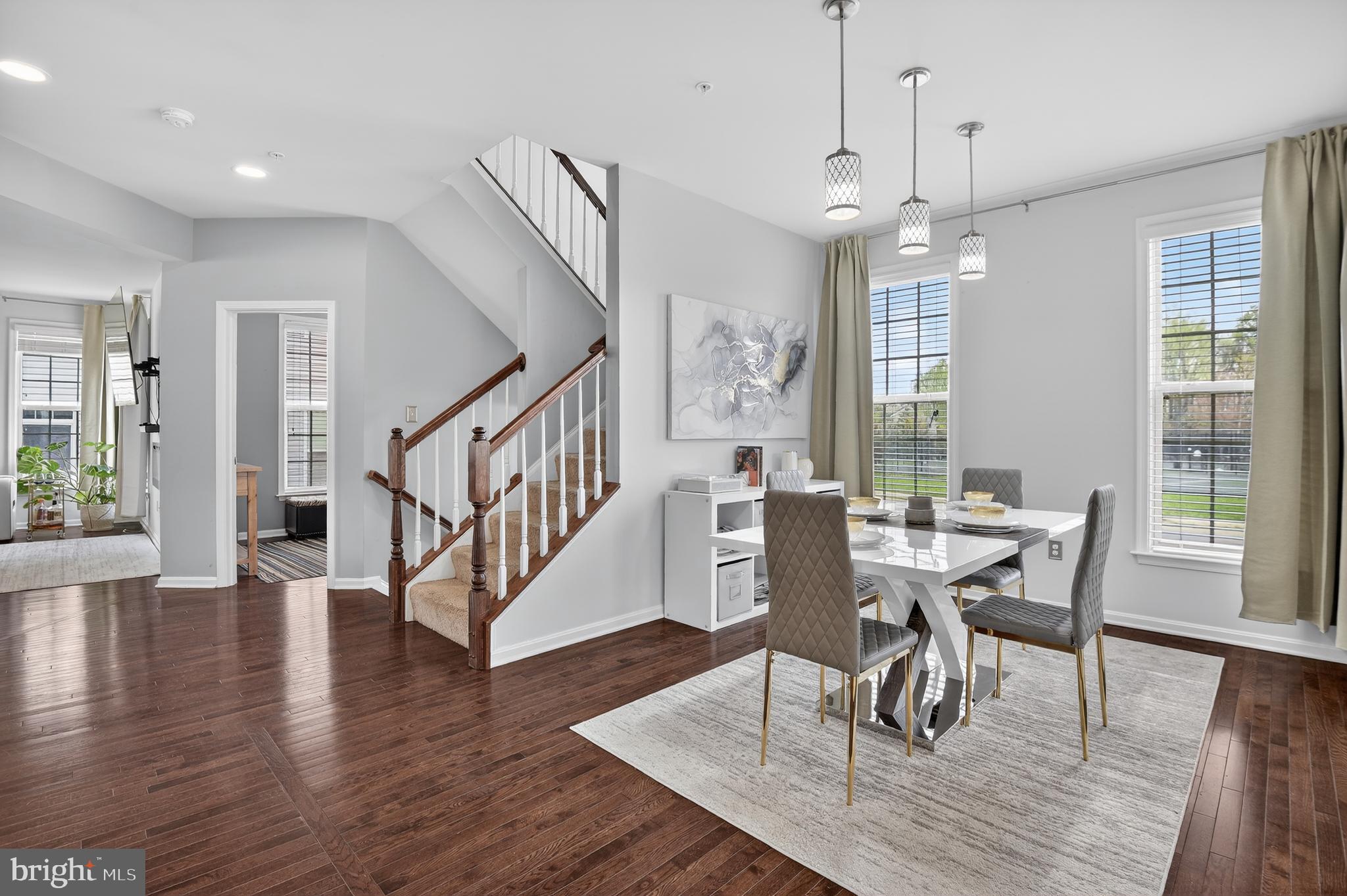 WOODMORE TOWNE CENTRE - Residential