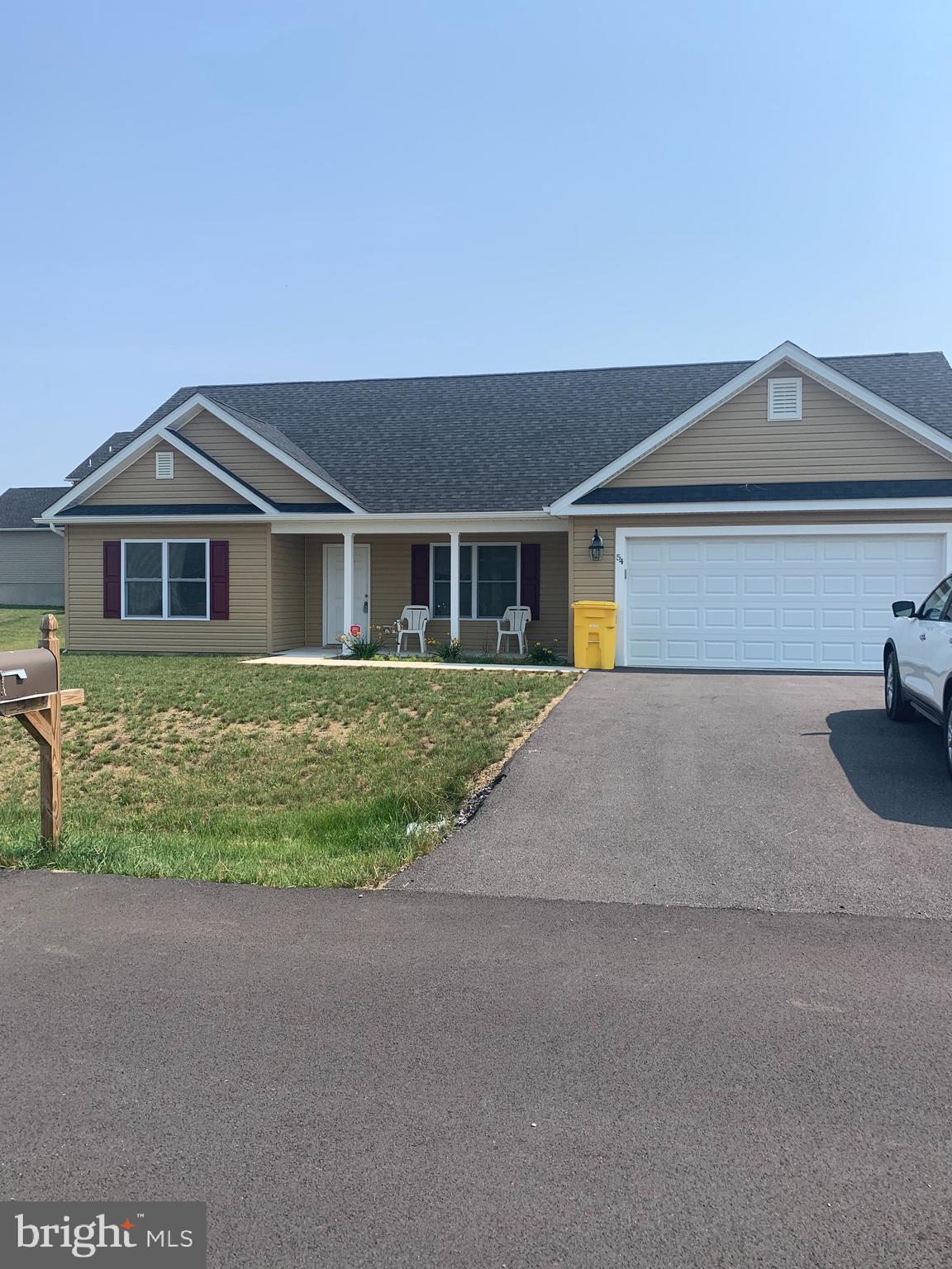 BRIDLE CREEK - Residential Lease