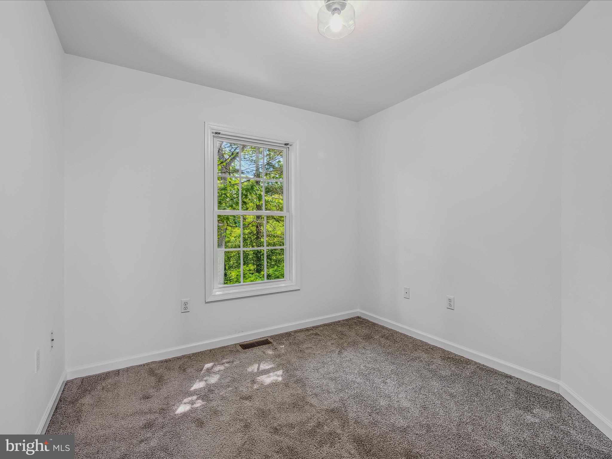 GLENWOOD FOREST - Residential