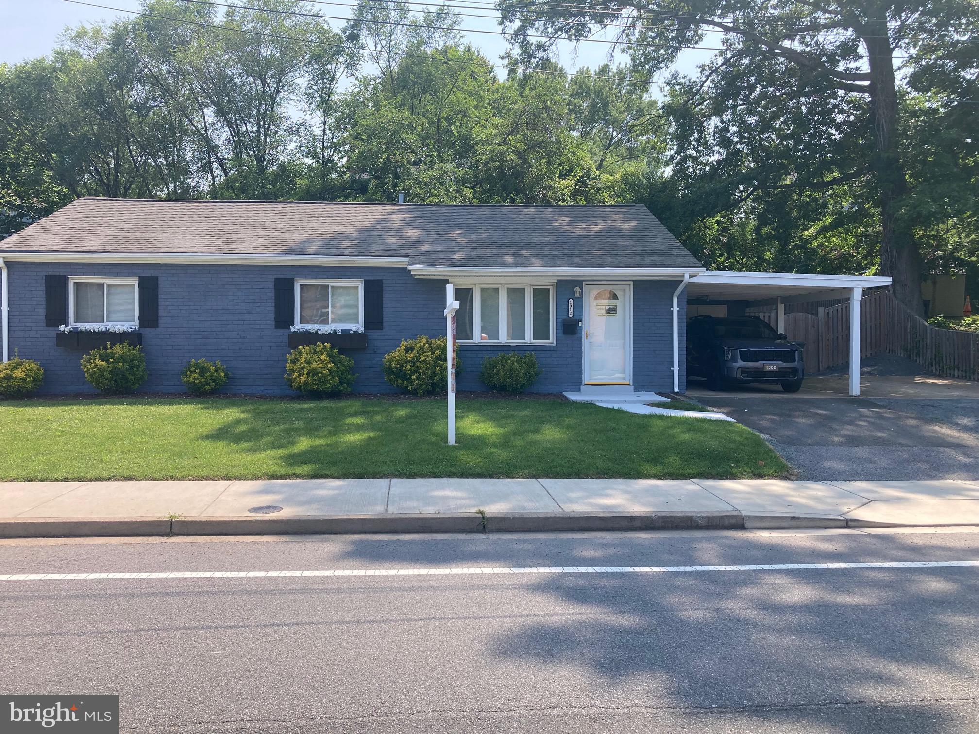 1012 N. GEORGE MASON DR.