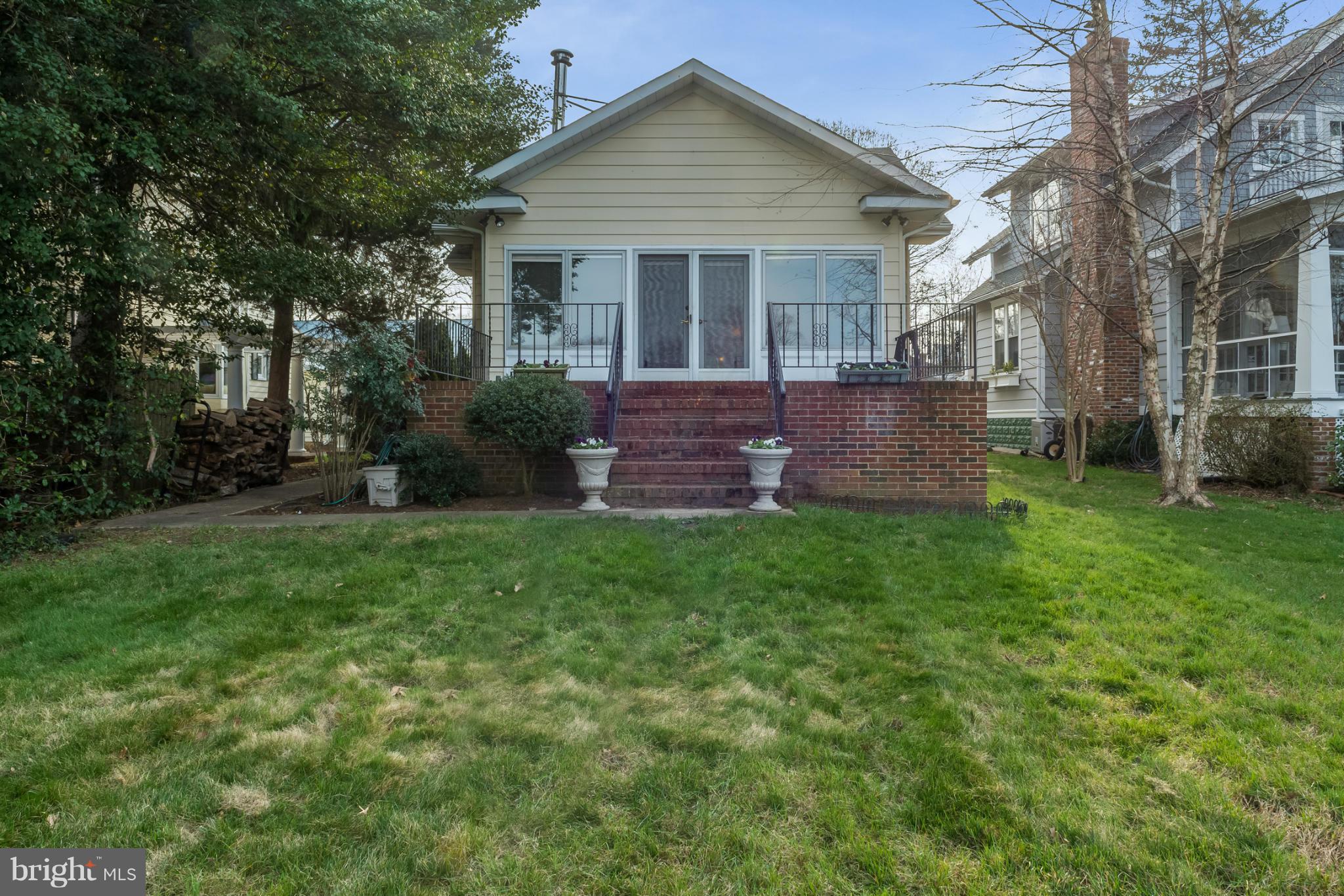 MURRAY HILL - Residential