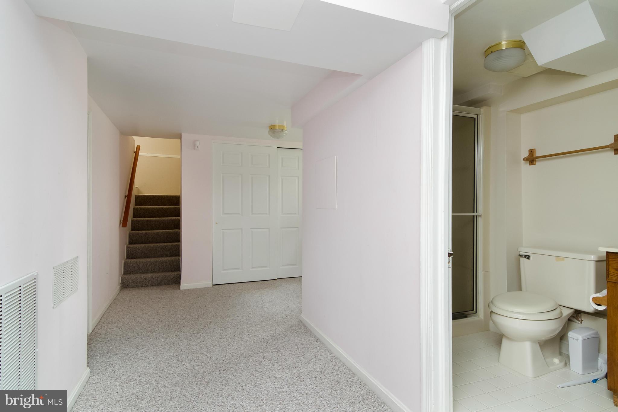 MURRAY HILL - Residential