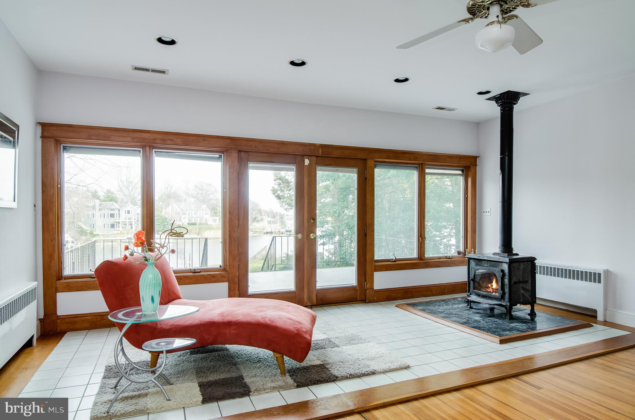 MURRAY HILL - Residential