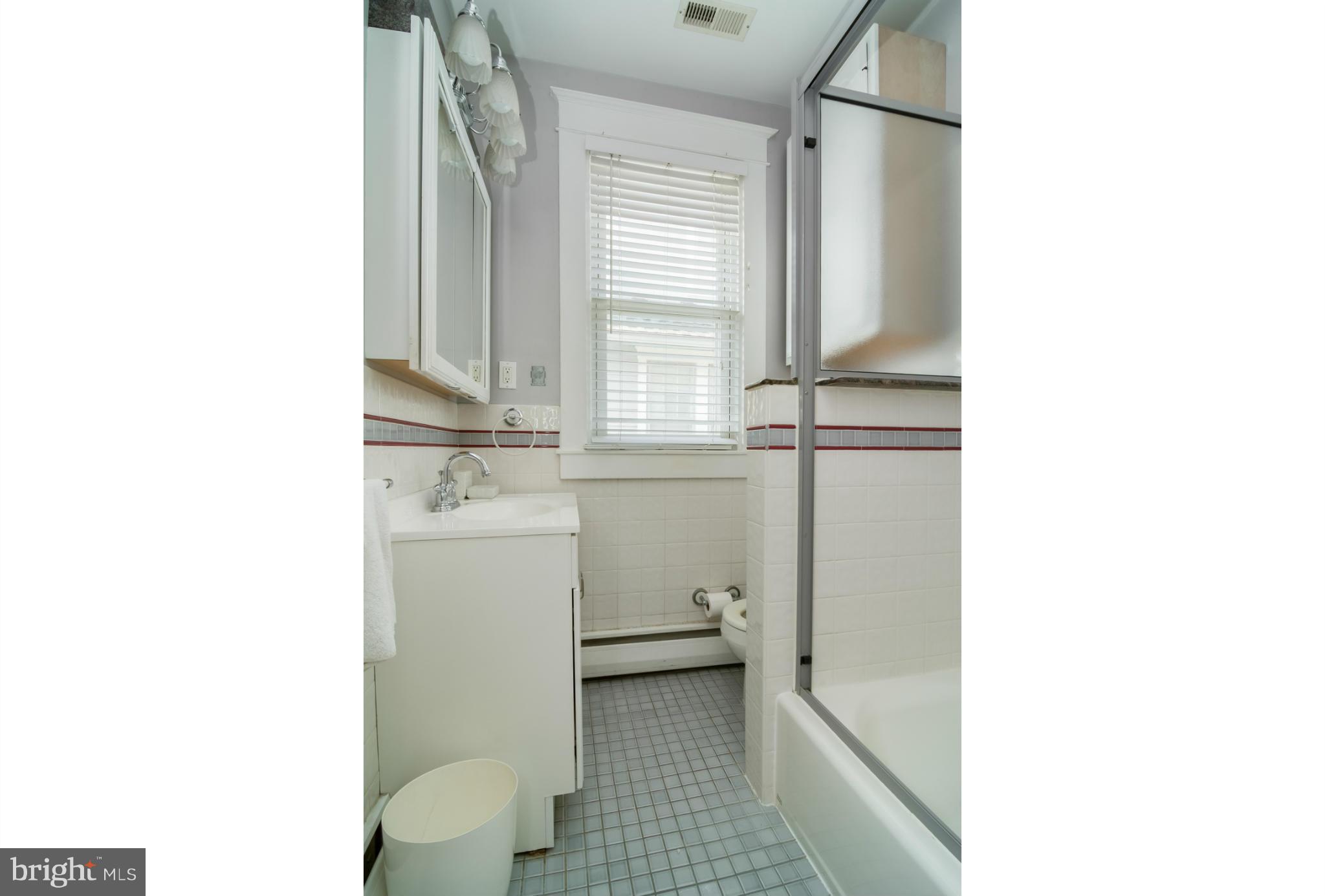 MURRAY HILL - Residential