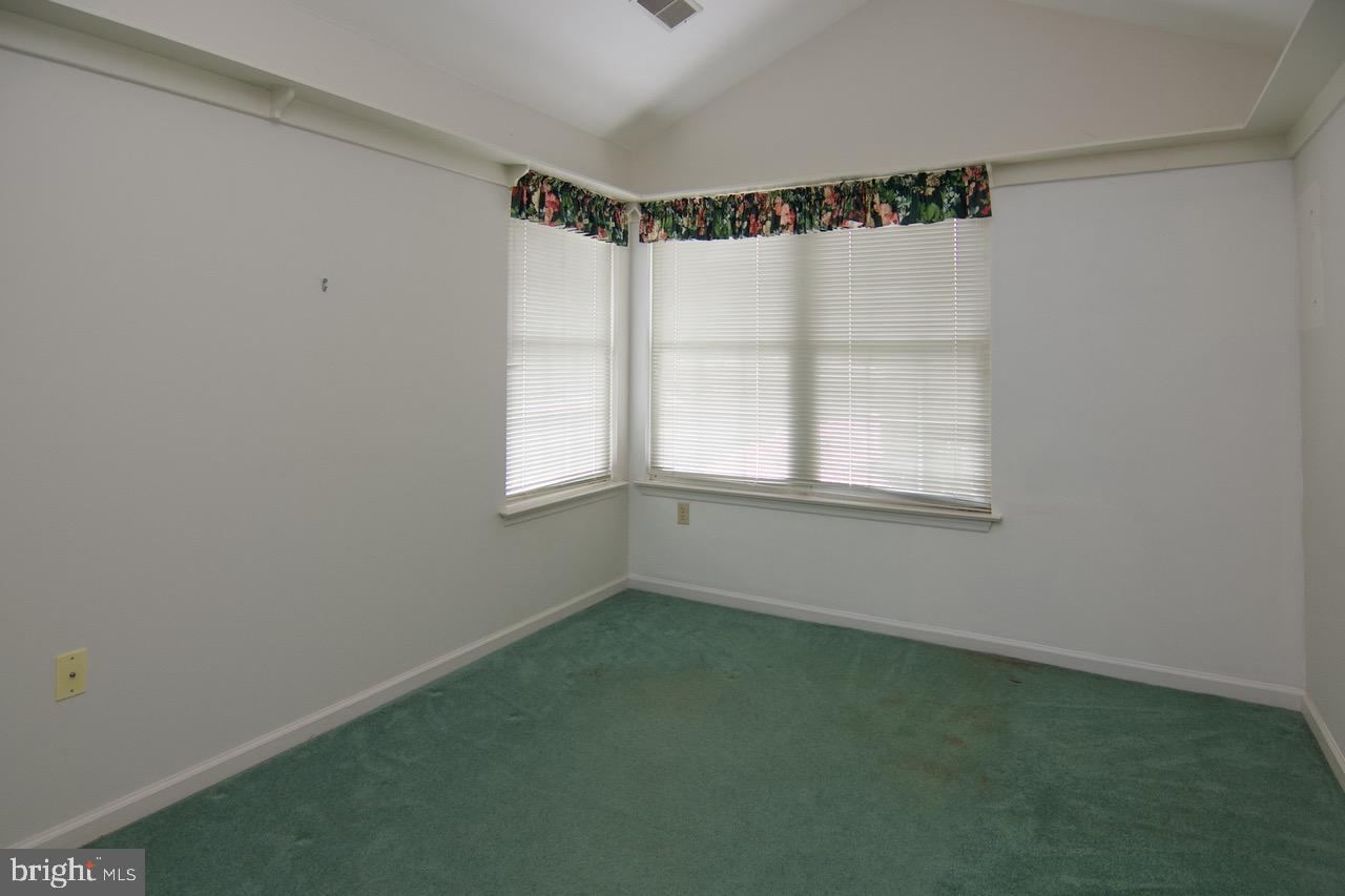 SPRING RIDGE - Residential