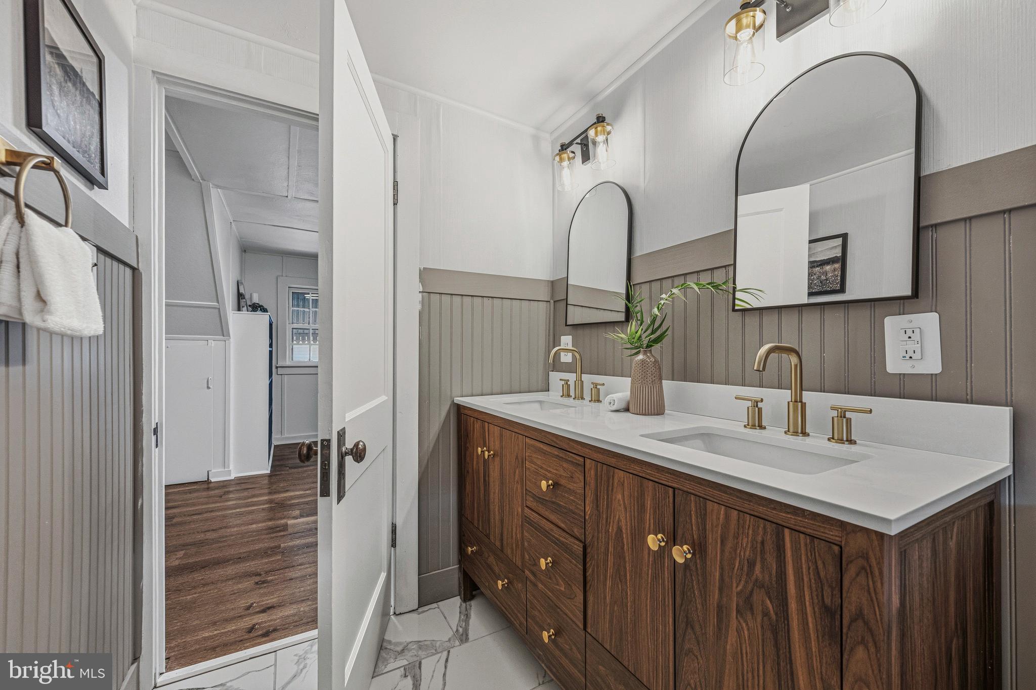 PARKVILLE - Residential