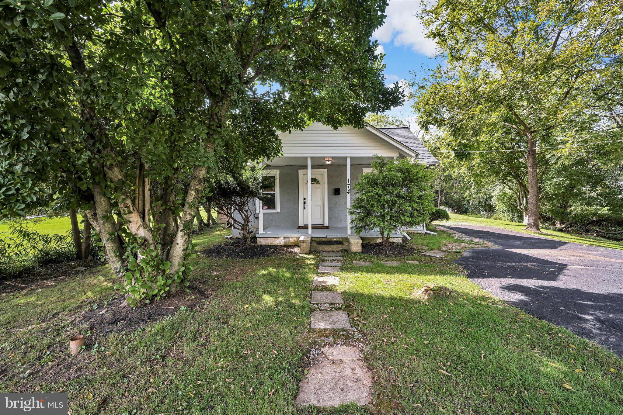 174 SELTZER AVENUE