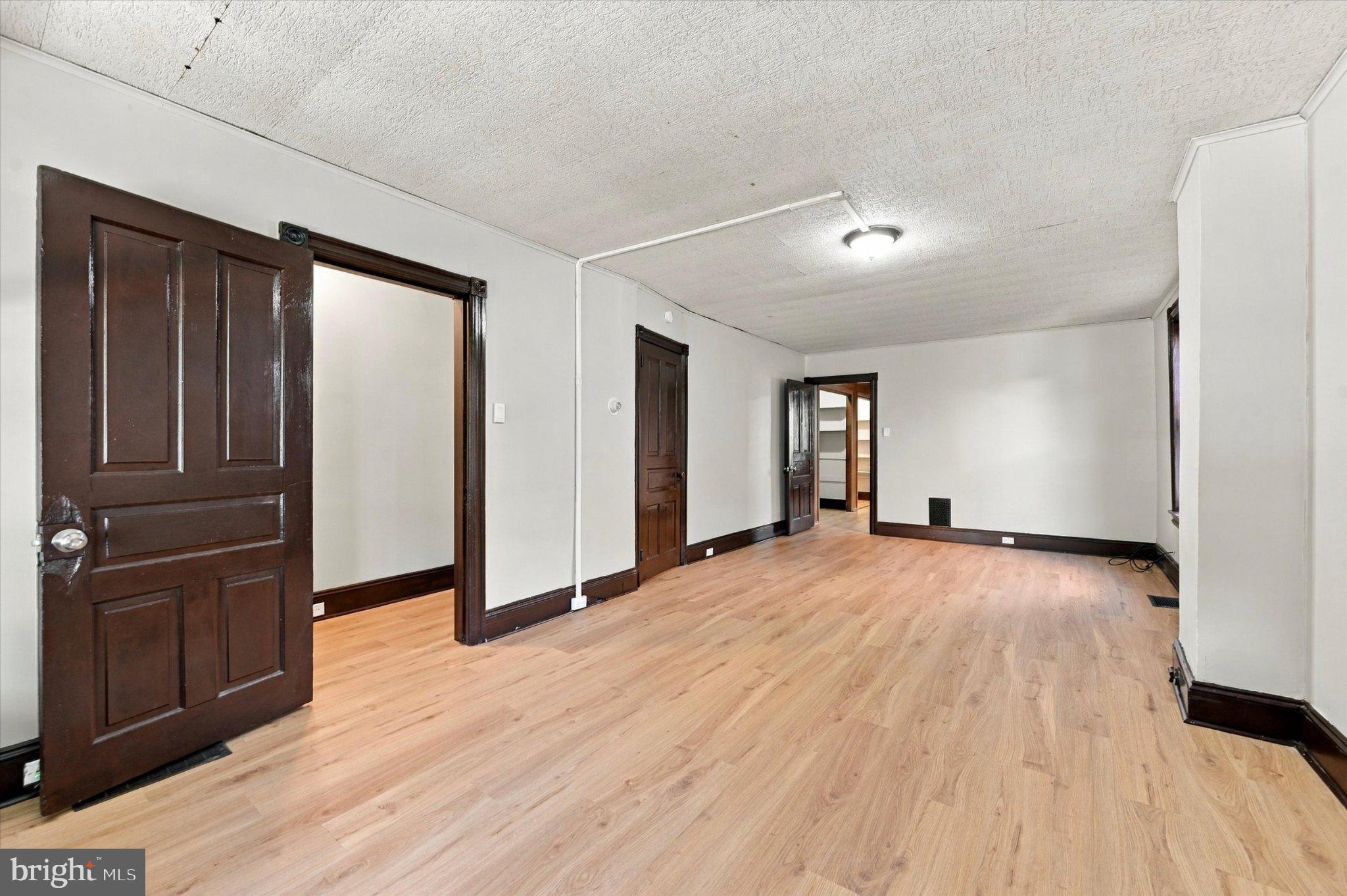 22 S 5TH AVENUE