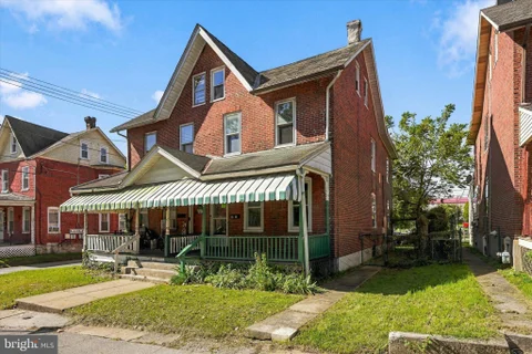 22 S 5th Avenue, Coatesville, PA 19320 - MLS#: PACT2137594