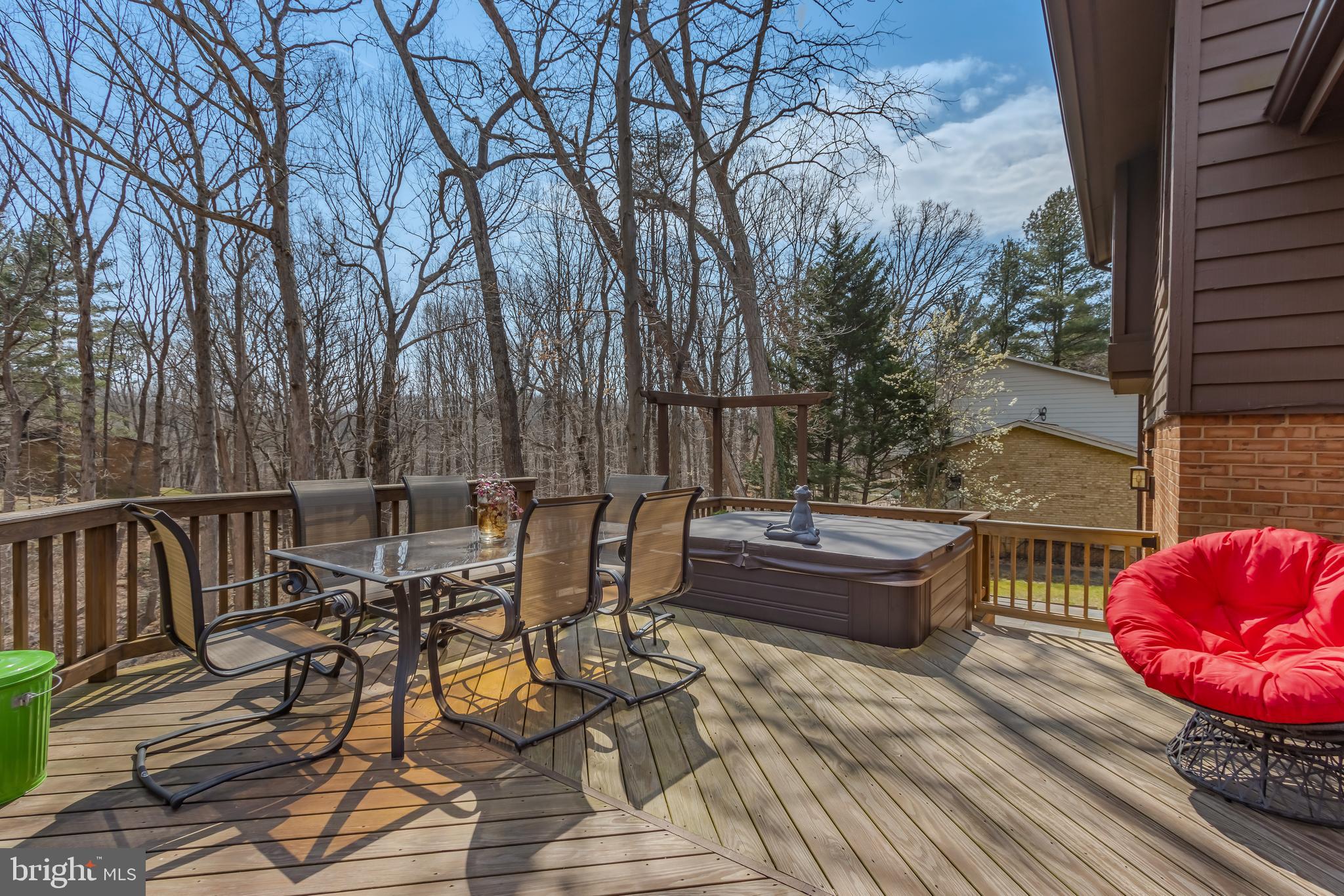 WOLF TRAP WOODS - Residential