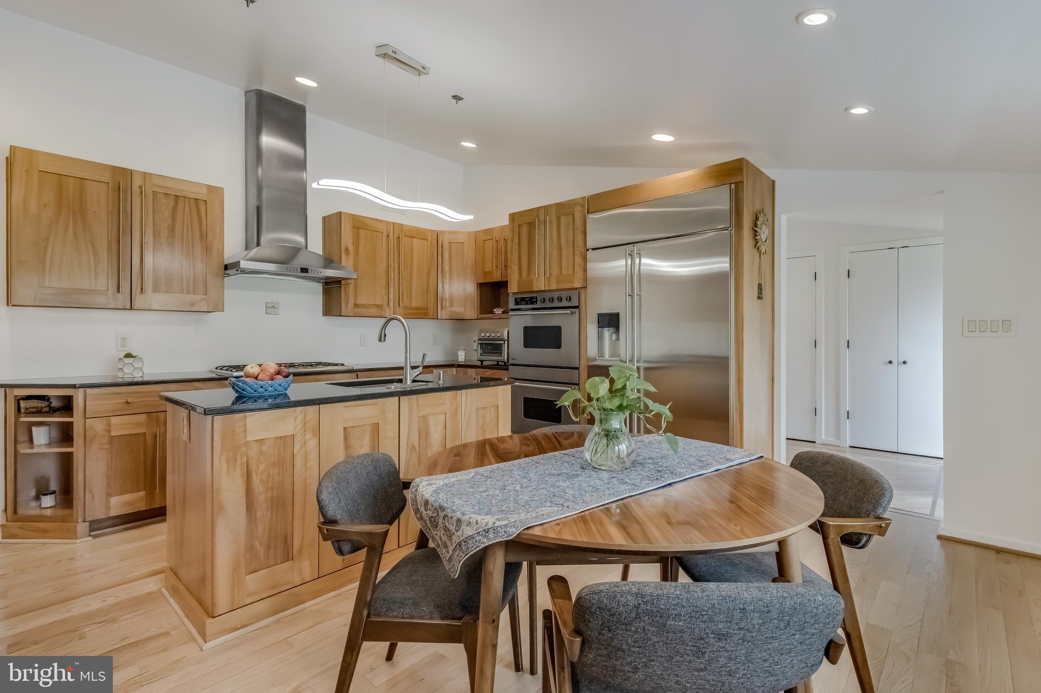 WOLF TRAP WOODS - Residential