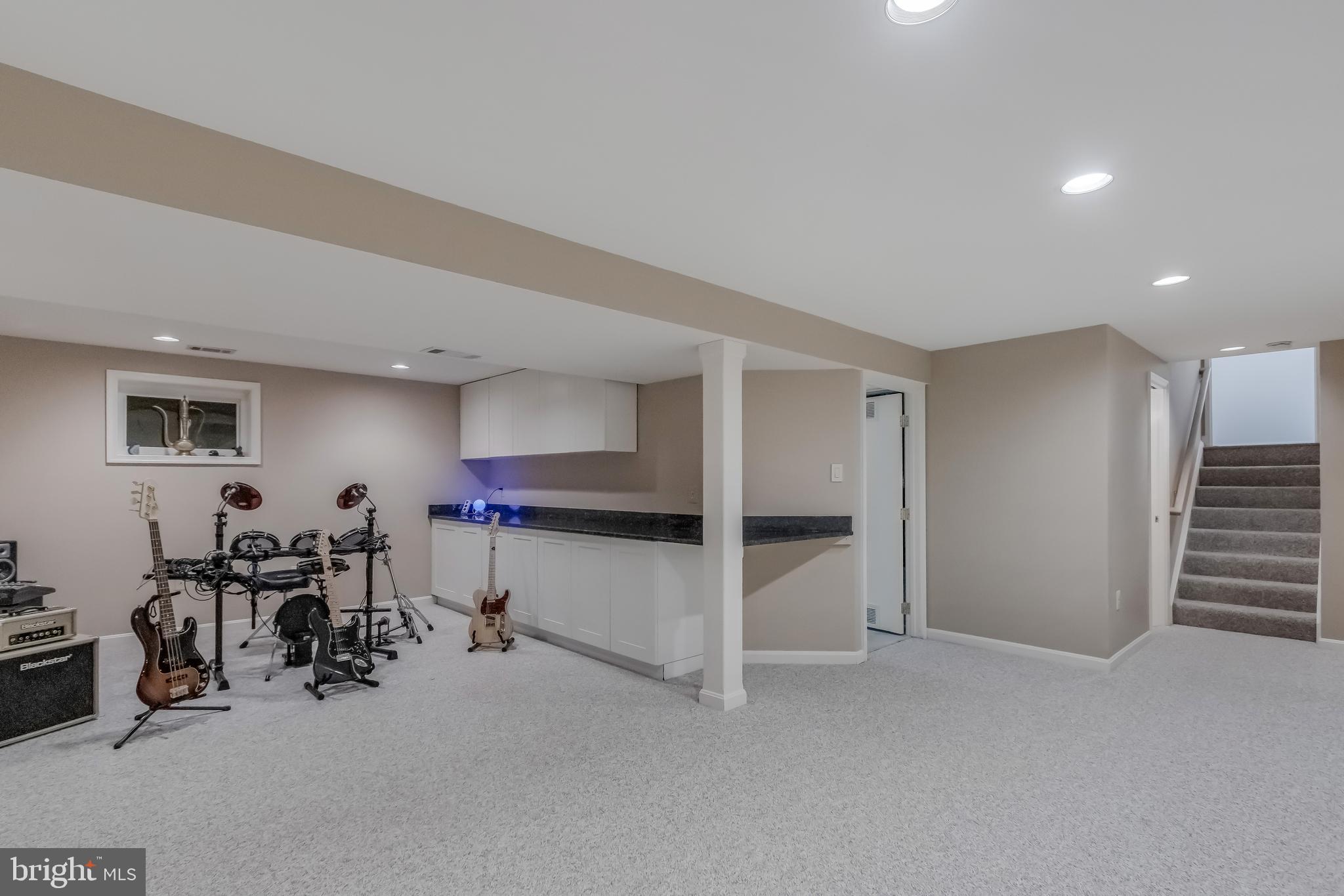 WOLF TRAP WOODS - Residential