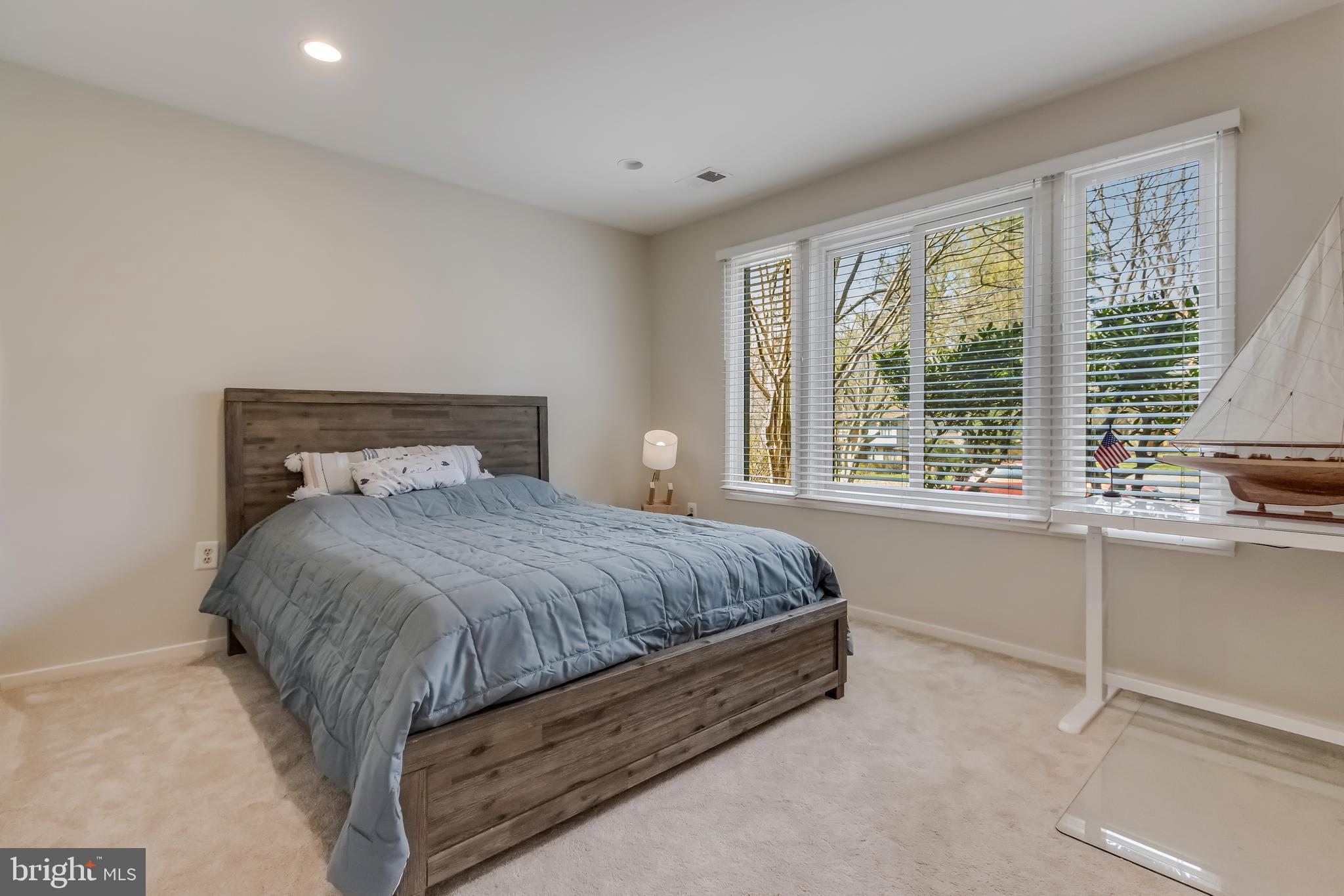 WOLF TRAP WOODS - Residential