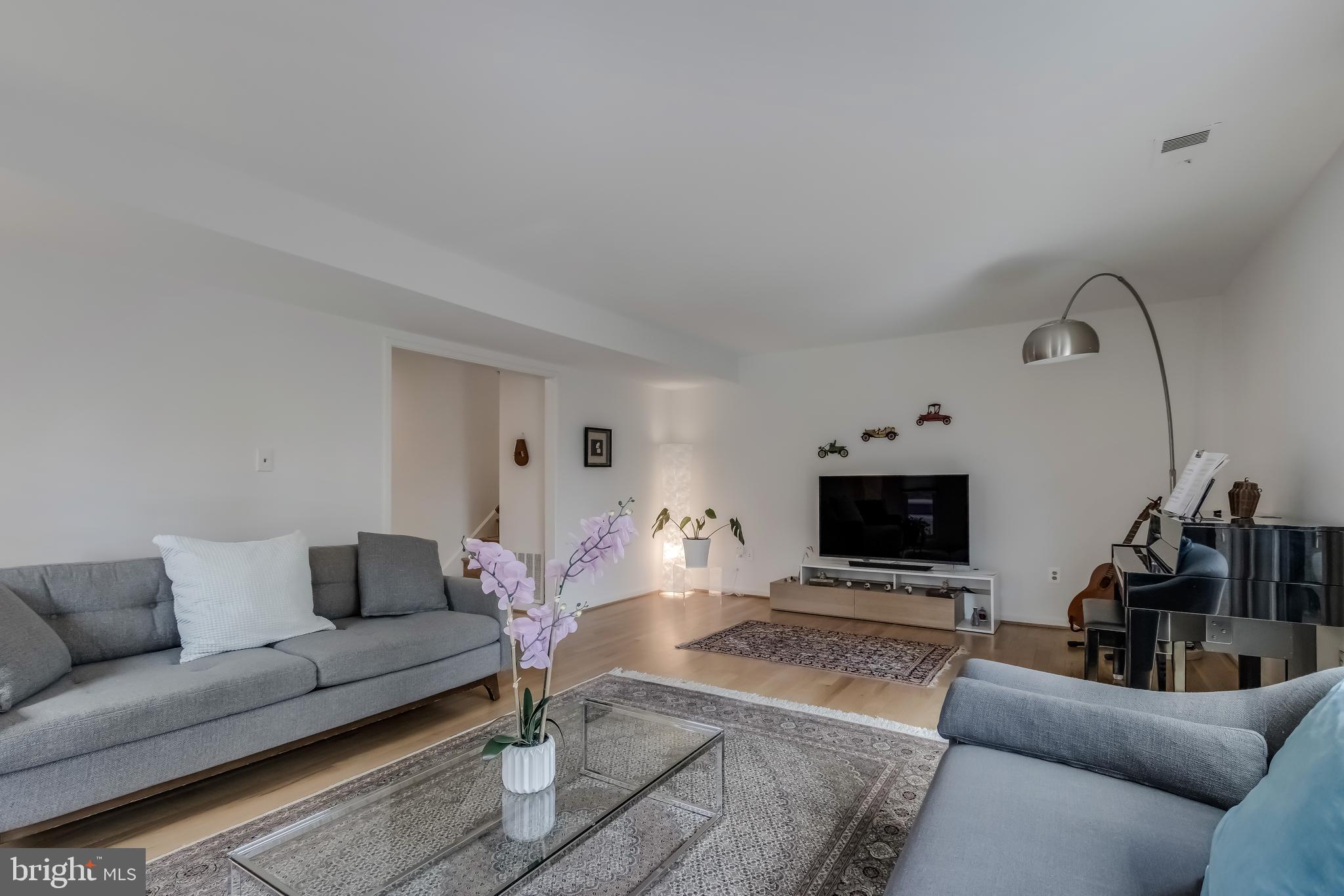 WOLF TRAP WOODS - Residential