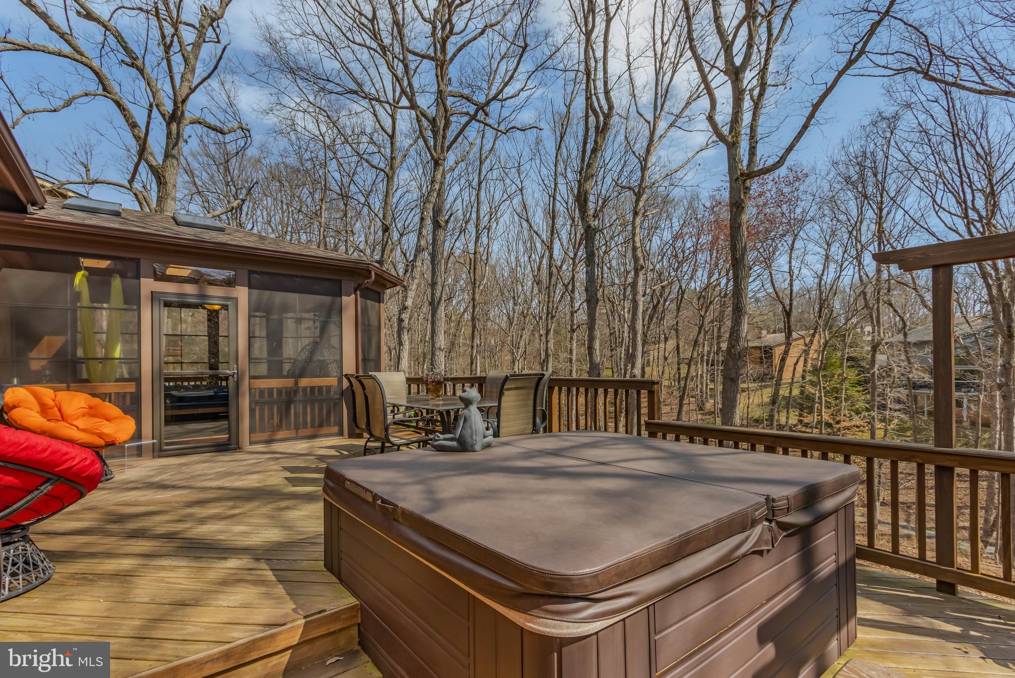 WOLF TRAP WOODS - Residential