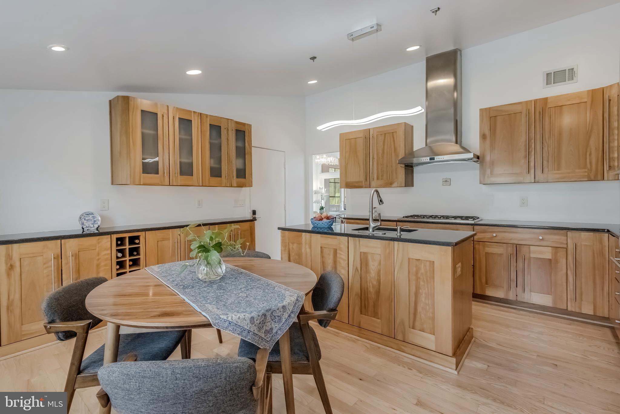 WOLF TRAP WOODS - Residential