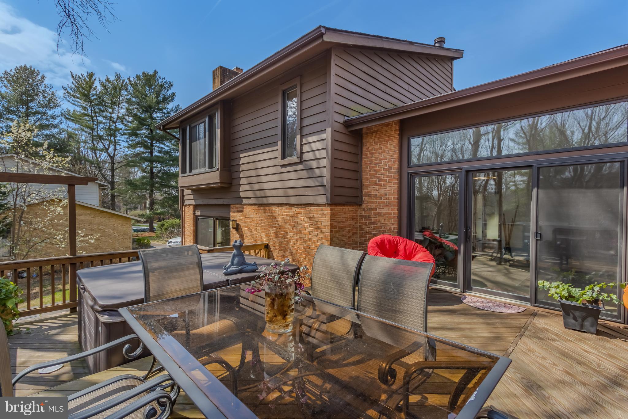 WOLF TRAP WOODS - Residential