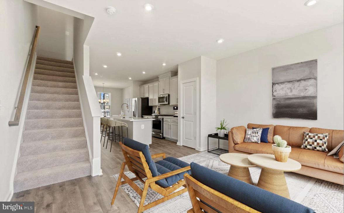 RIVERFRONT - Residential Lease