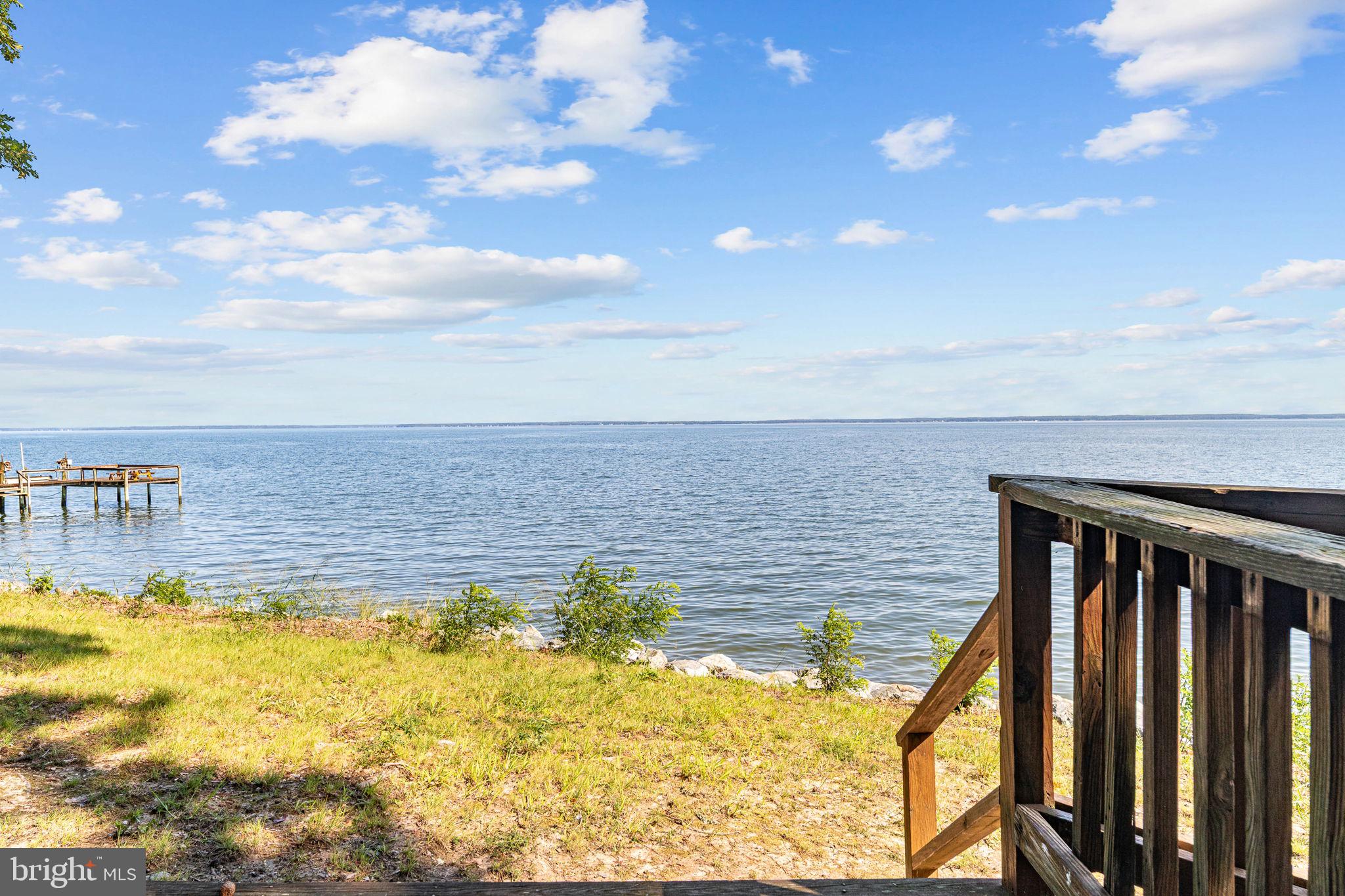 888 CABIN POINT DRIVE