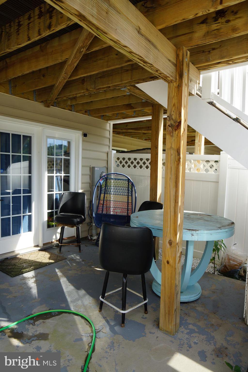 LANDSDALE - Residential Lease