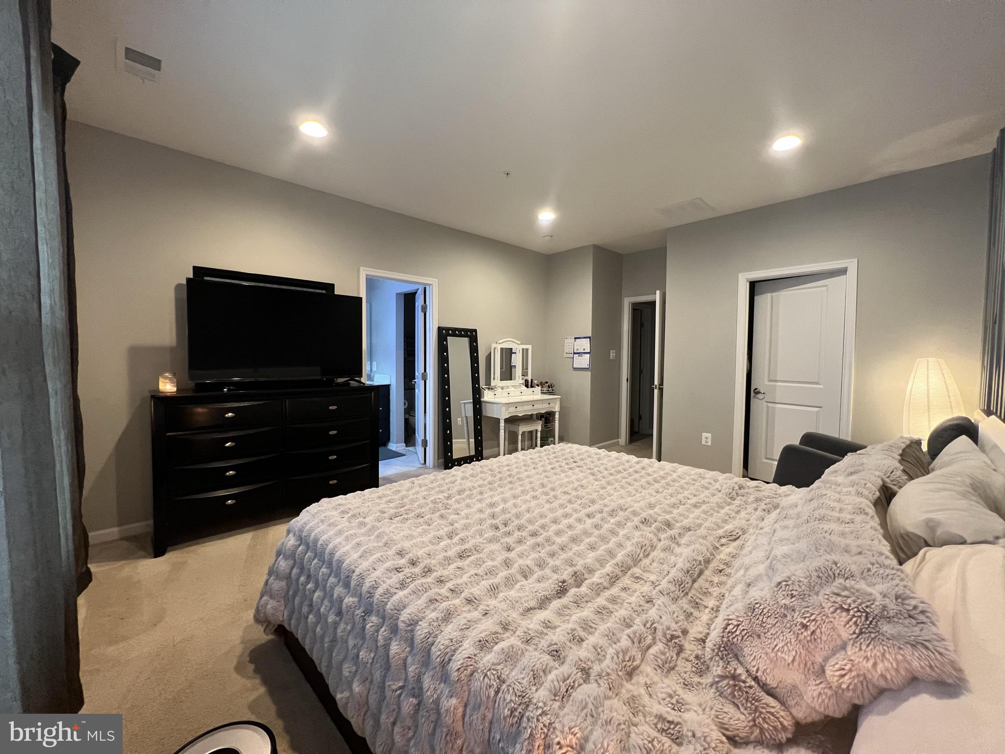 LANDSDALE - Residential Lease