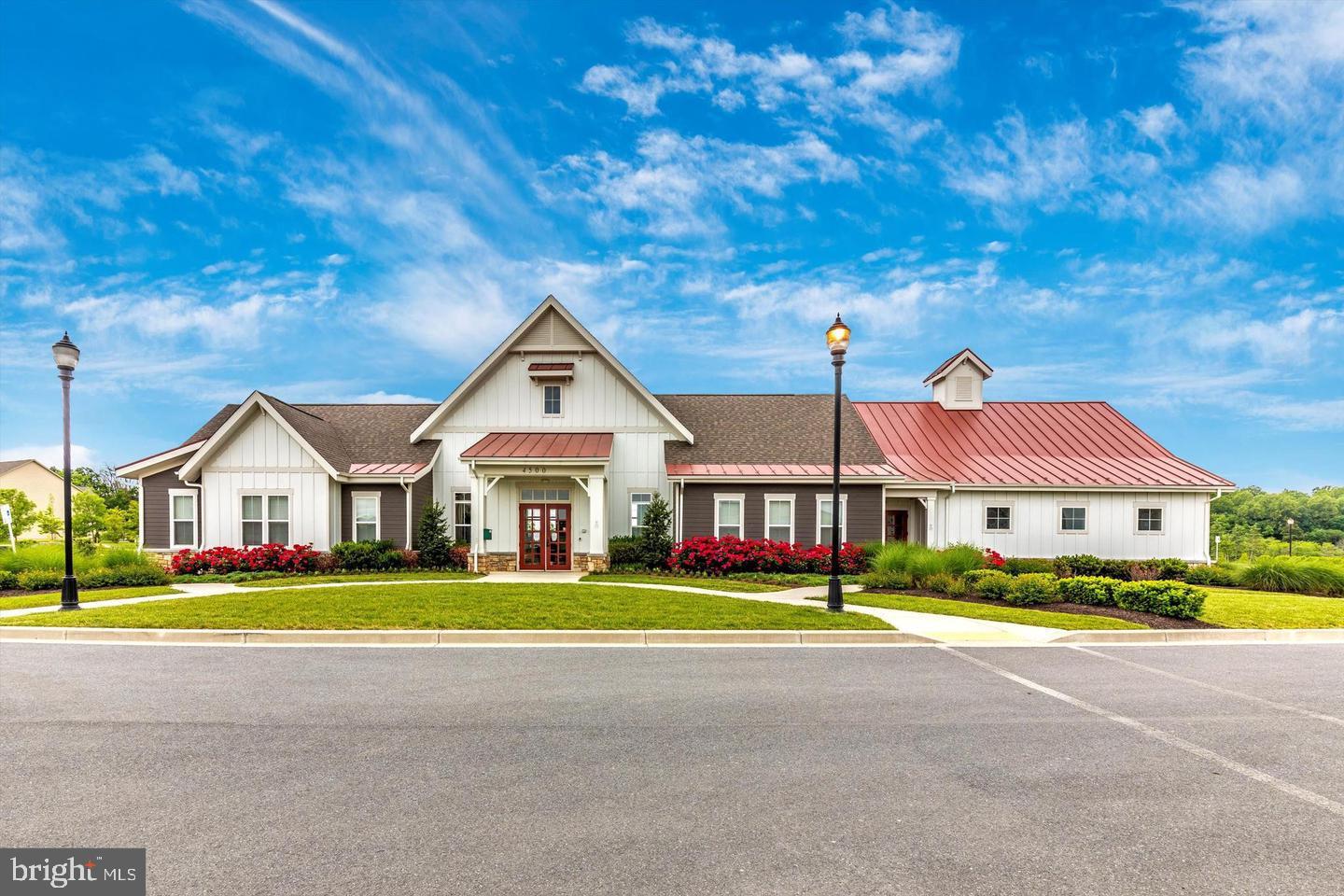 LANDSDALE - Residential Lease