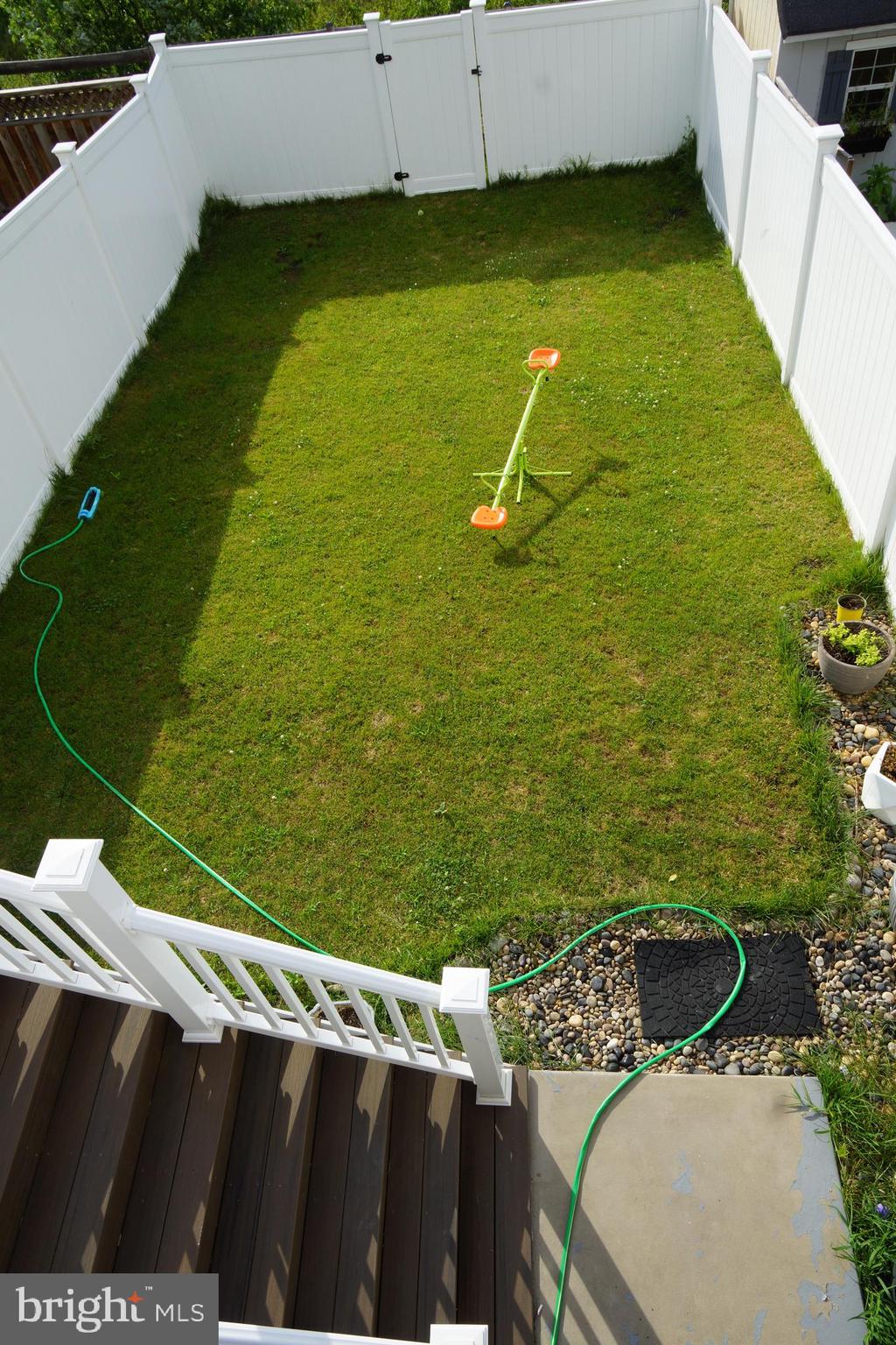 LANDSDALE - Residential Lease