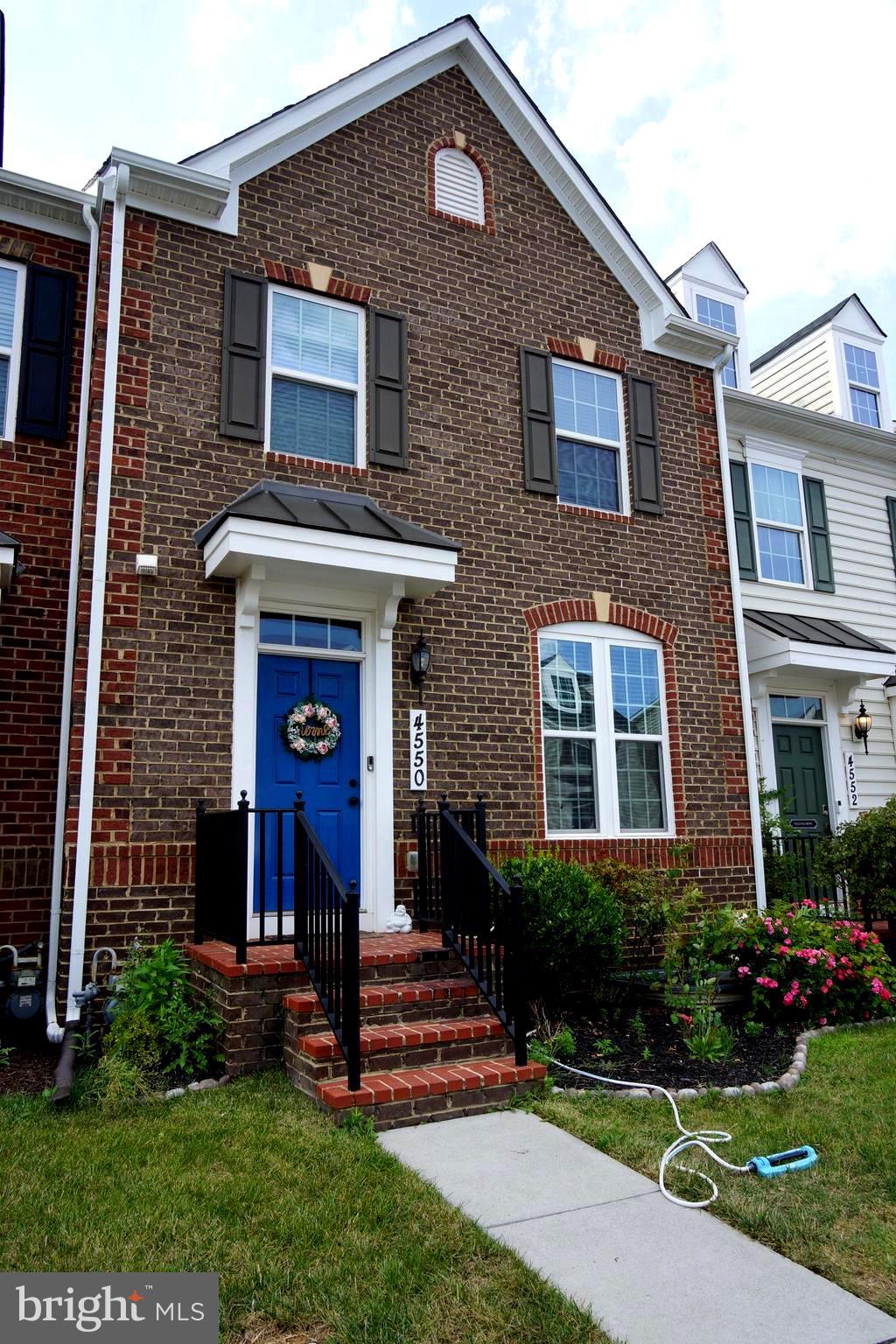 LANDSDALE - Residential Lease