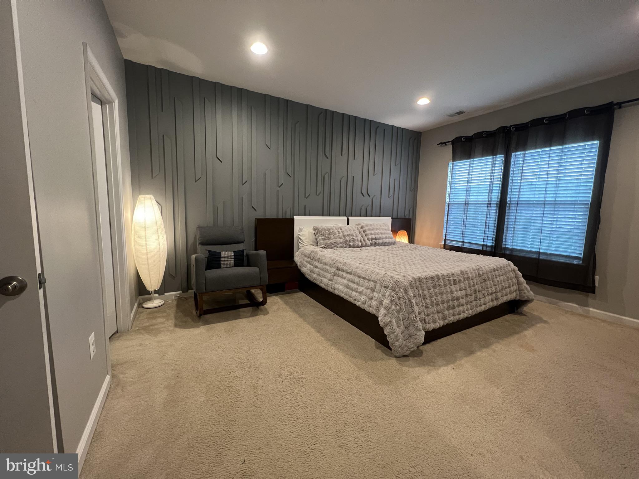 LANDSDALE - Residential Lease