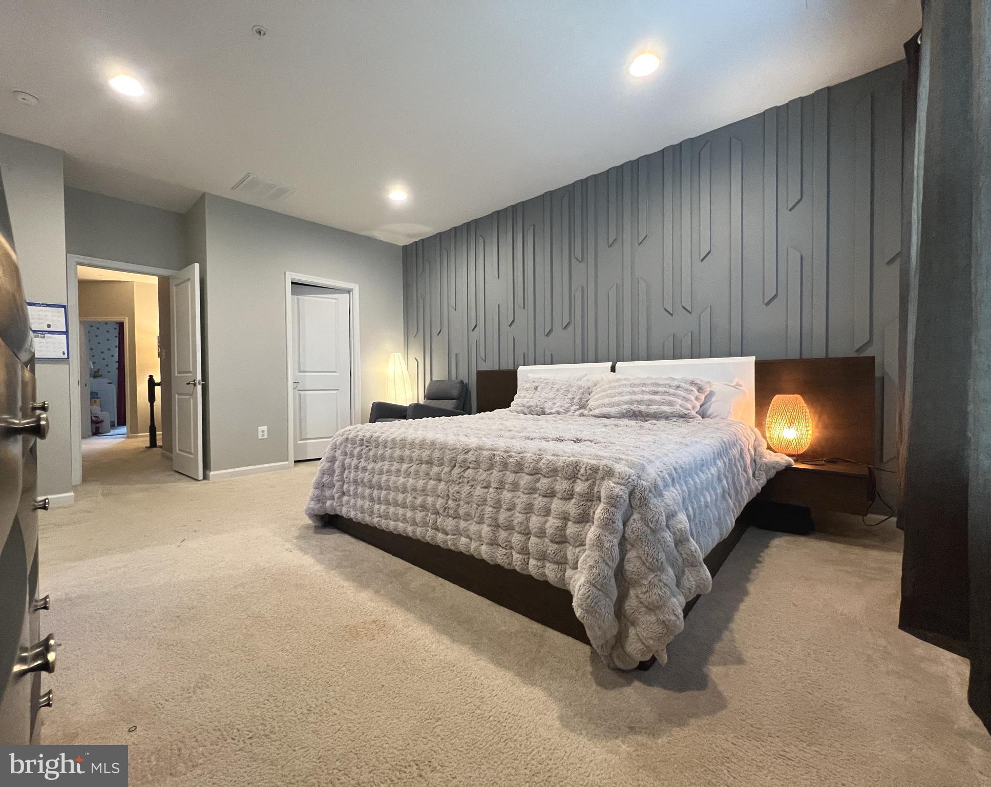 LANDSDALE - Residential Lease