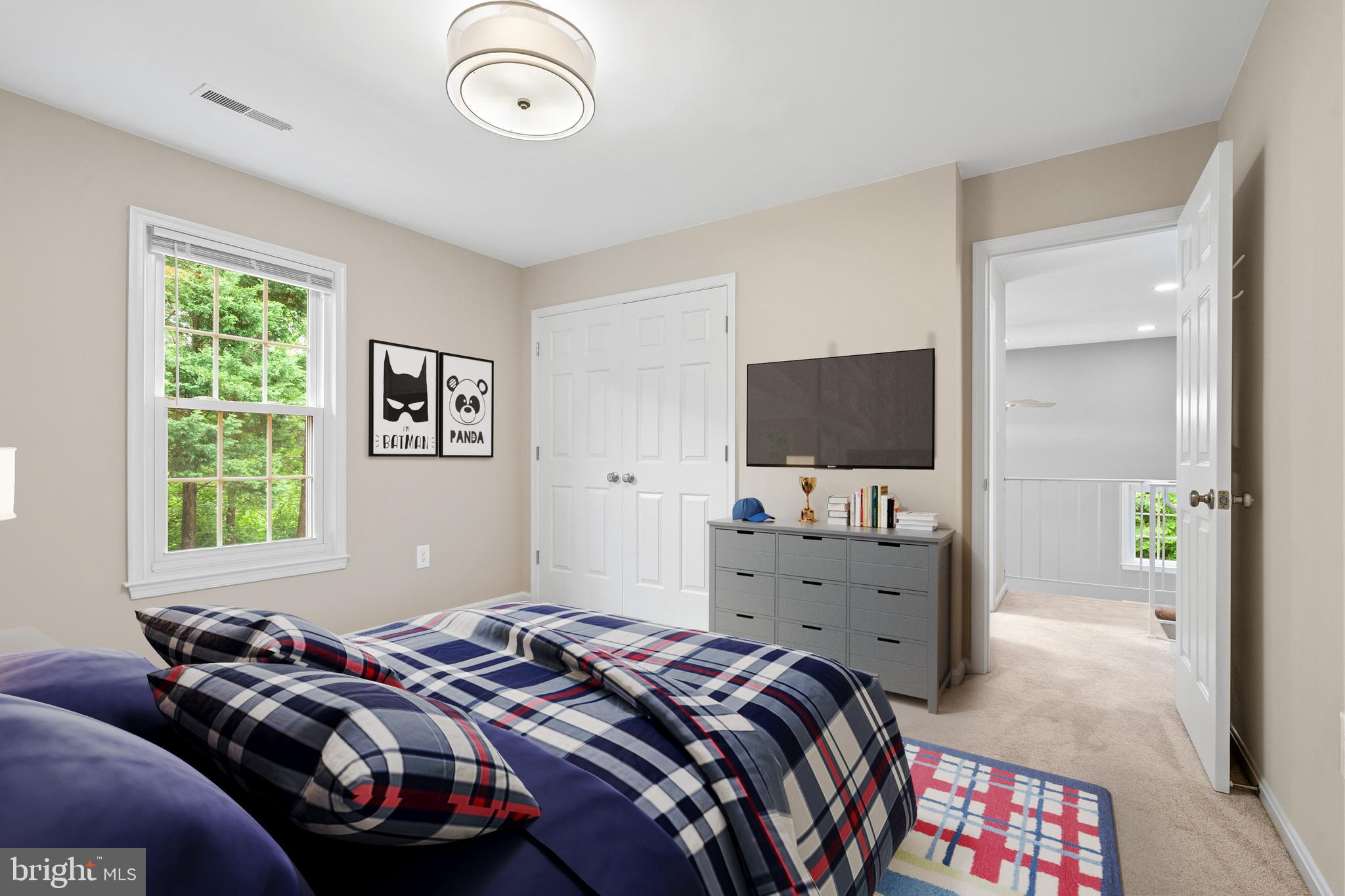 MONTROSE VILLAGE - Residential