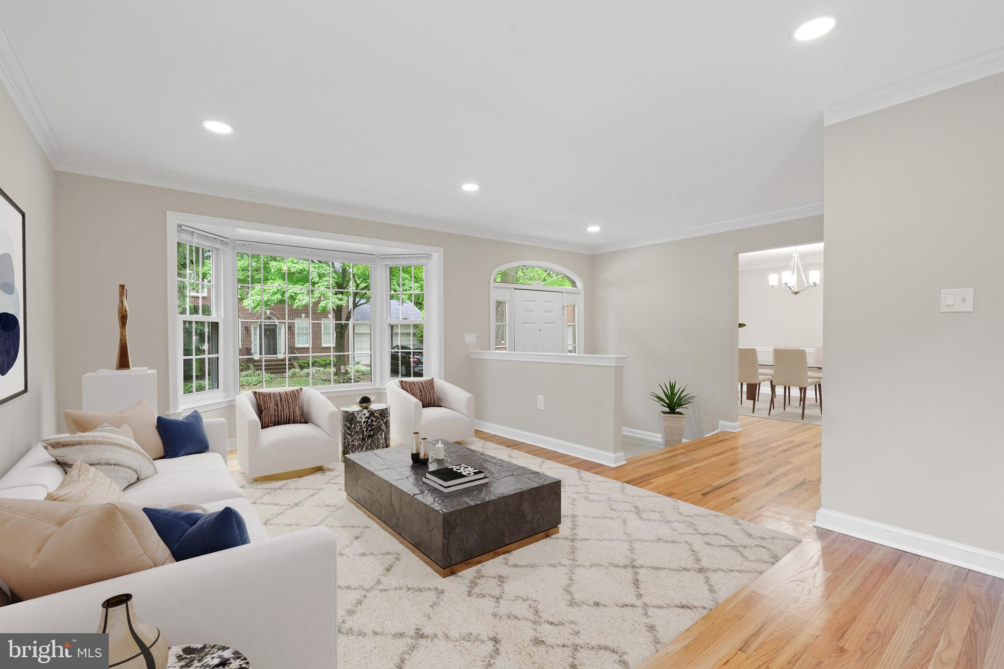 MONTROSE VILLAGE - Residential