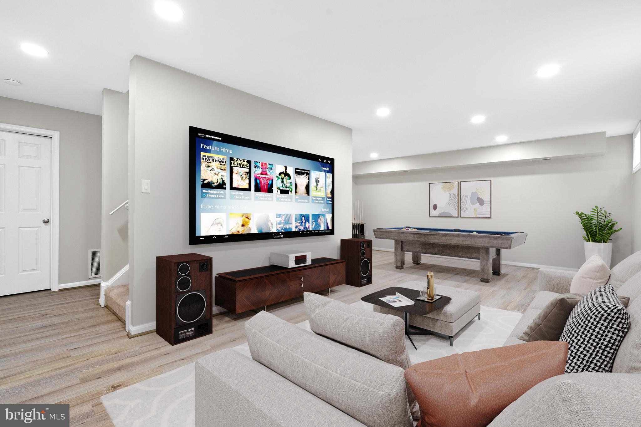 MONTROSE VILLAGE - Residential