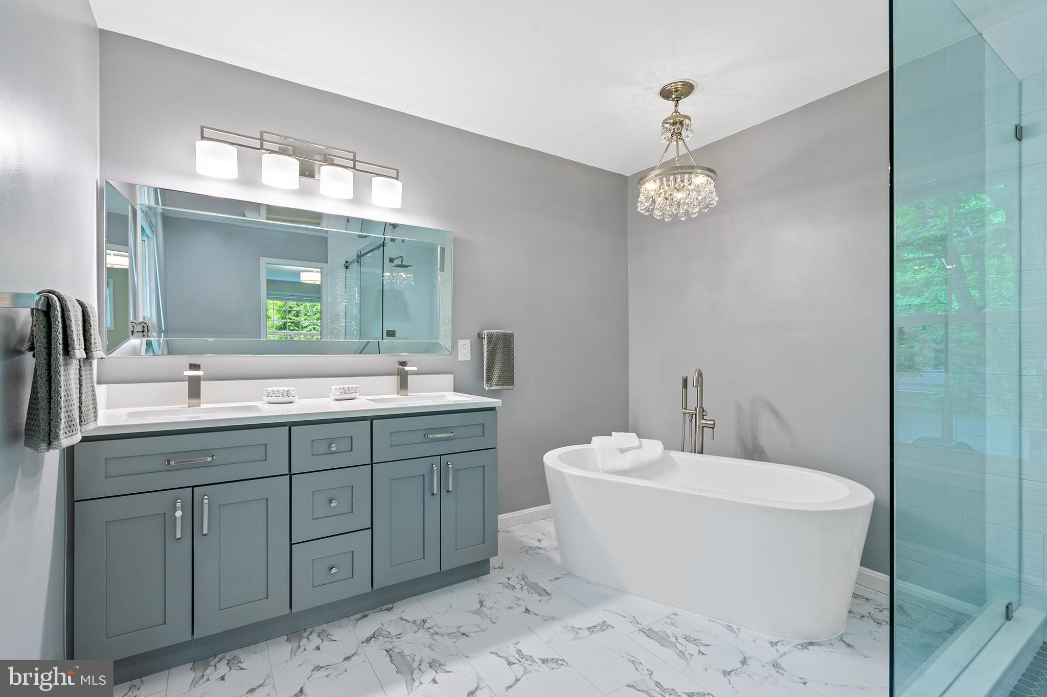 MONTROSE VILLAGE - Residential