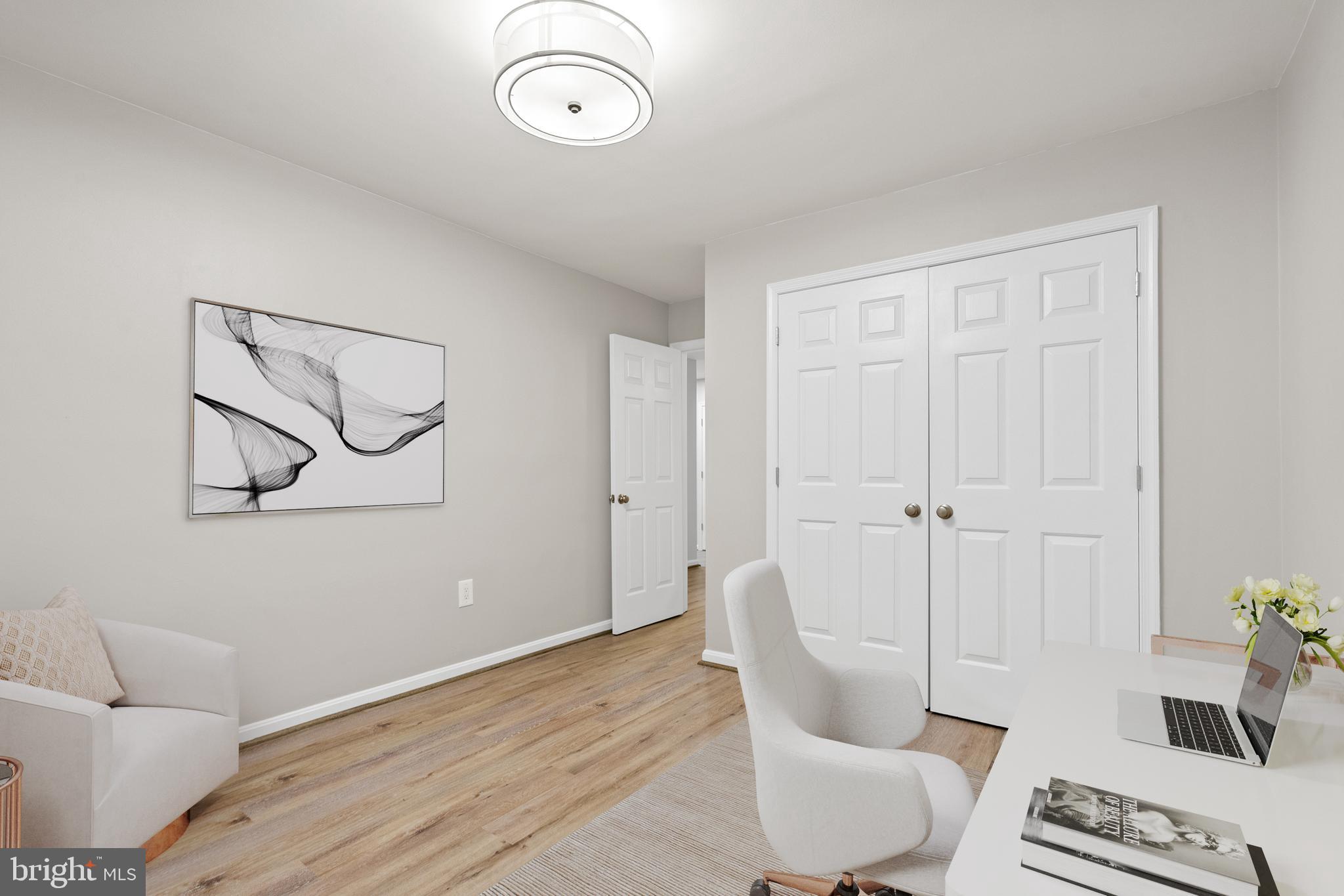 MONTROSE VILLAGE - Residential