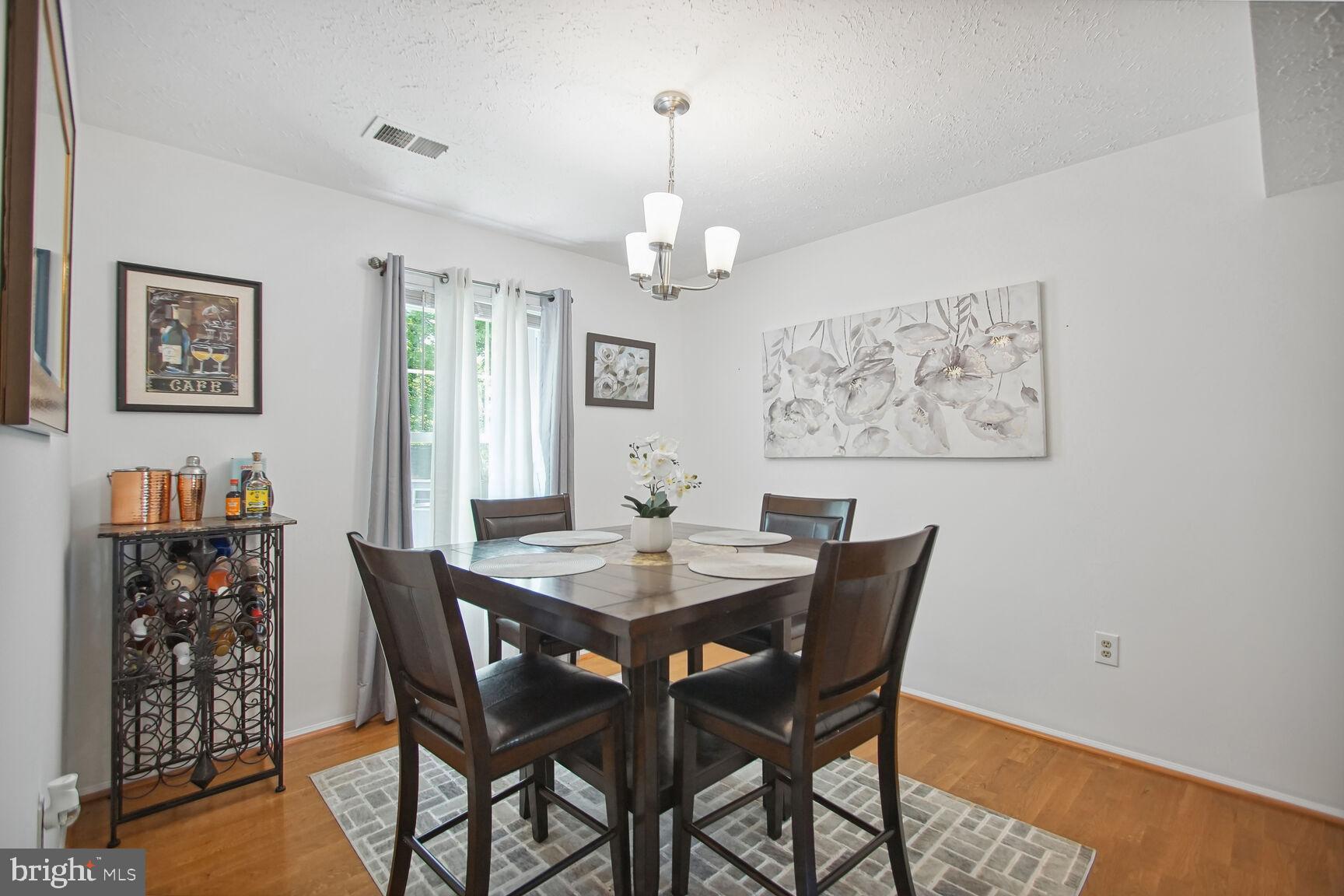 LYNNBROOK - Residential