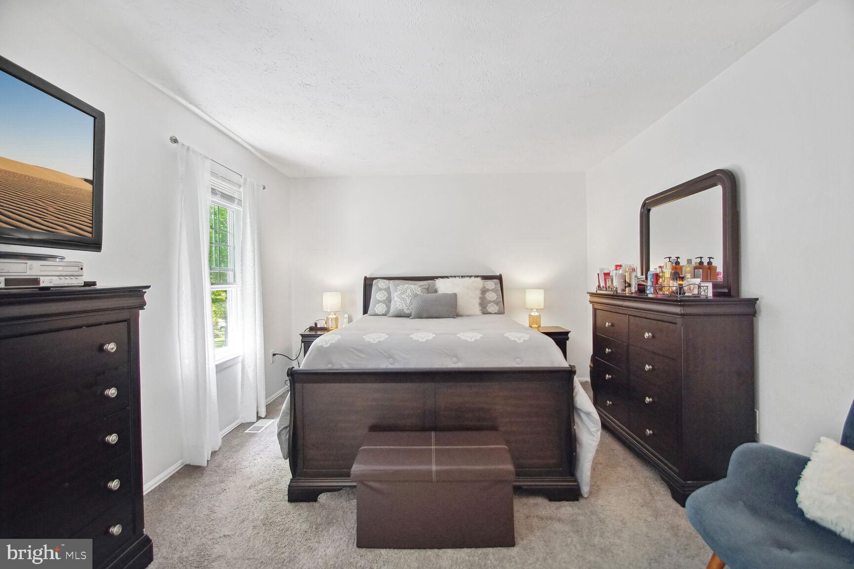 LYNNBROOK - Residential