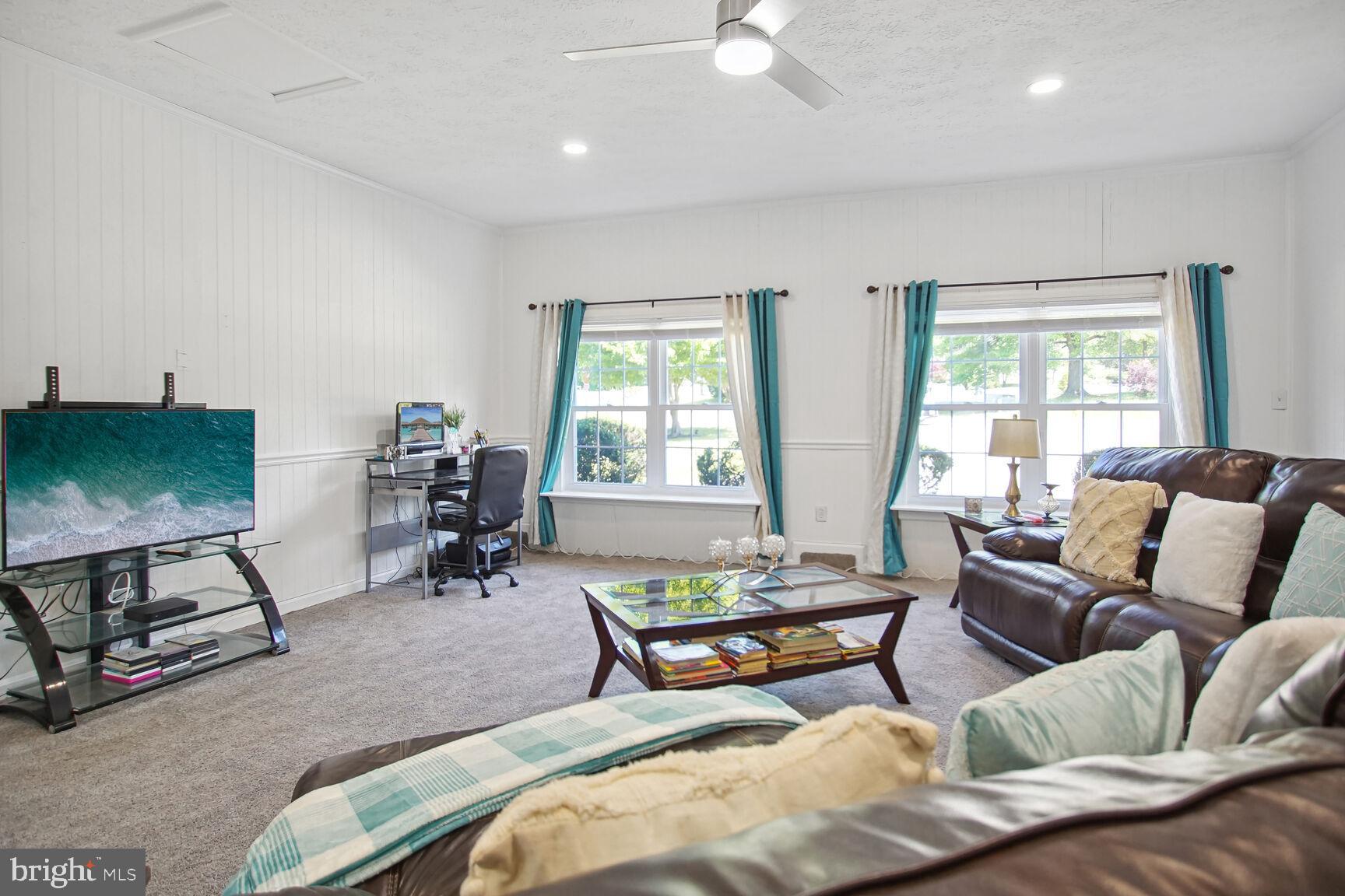 LYNNBROOK - Residential