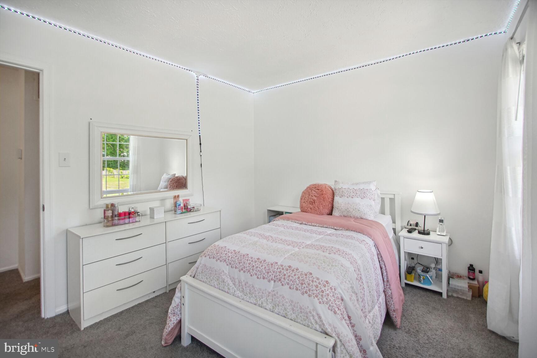 LYNNBROOK - Residential