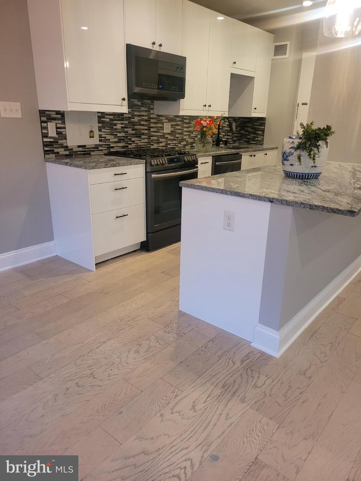 GROSVENOR PARK - Residential Lease